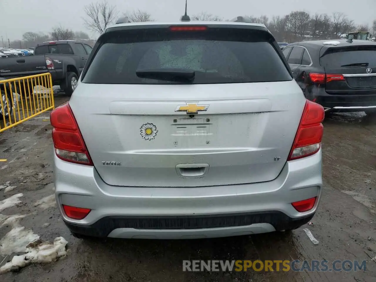 6 Photograph of a damaged car KL7CJLSB4LB001555 CHEVROLET TRAX 2020