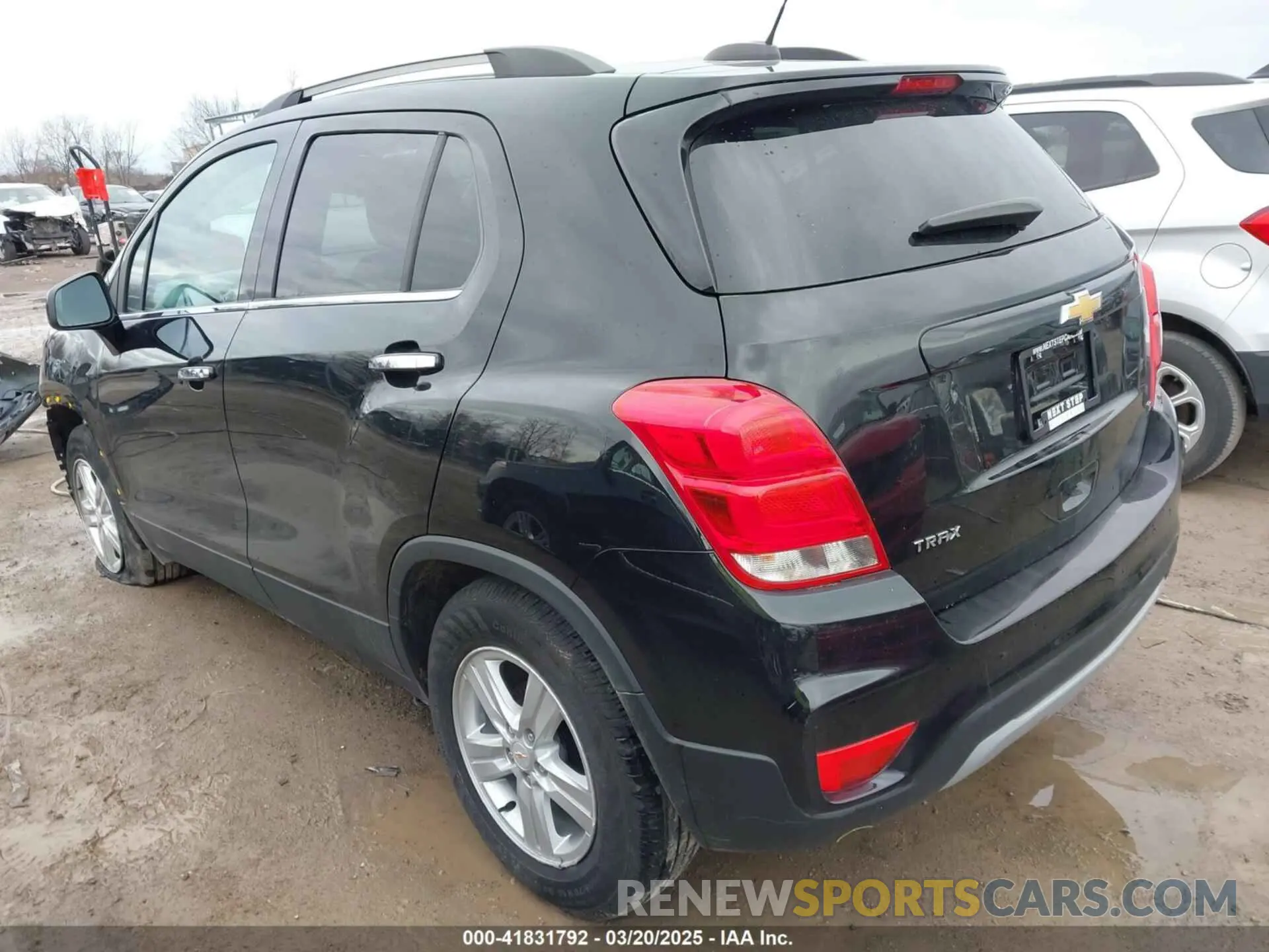 3 Фотография поврежденного автомобиля KL7CJLSB4LB092584 CHEVROLET TRAX 2020