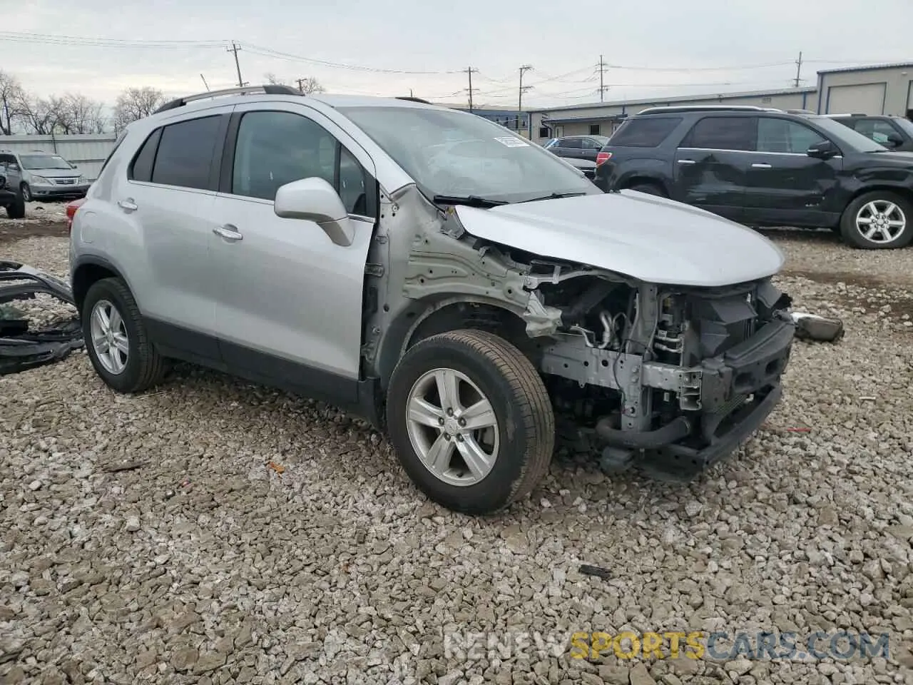 4 Photograph of a damaged car KL7CJLSB5LB018011 CHEVROLET TRAX 2020