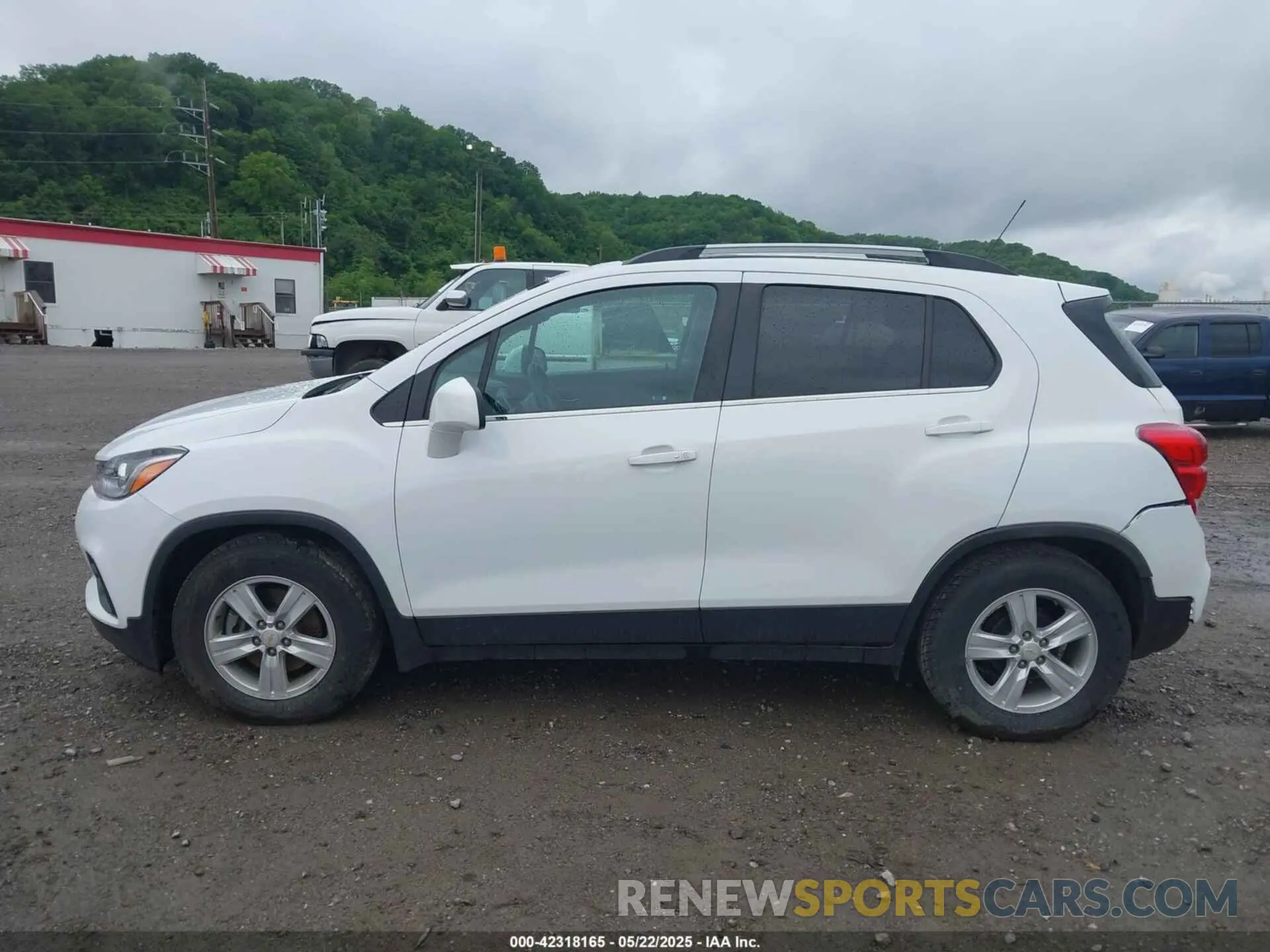 14 Фотография поврежденного автомобиля KL7CJLSB5LB321953 CHEVROLET TRAX 2020