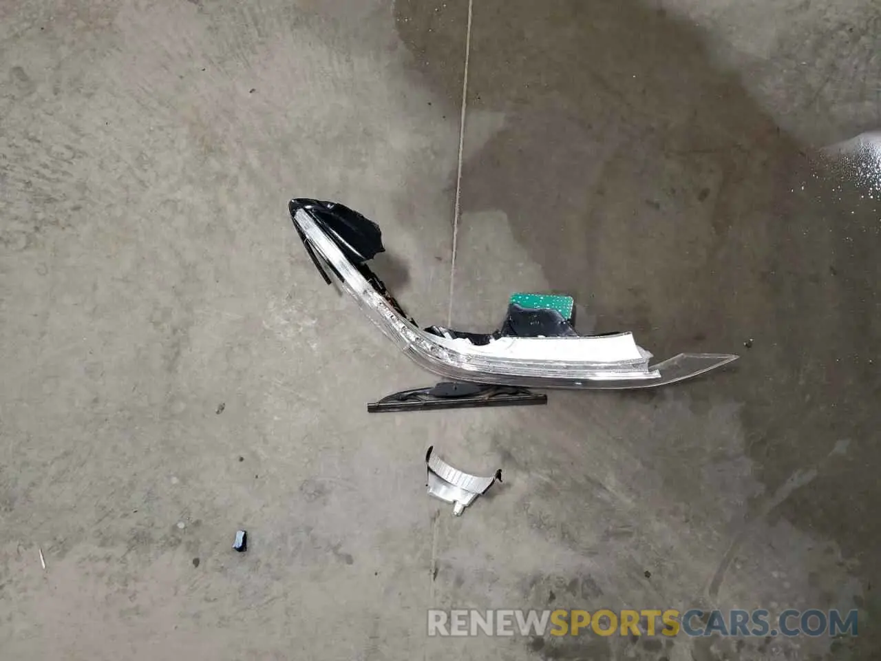 13 Photograph of a damaged car KL7CJLSB5LB334573 CHEVROLET TRAX 2020