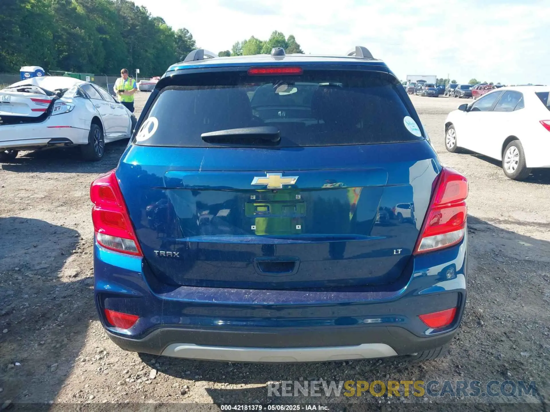 17 Фотография поврежденного автомобиля KL7CJLSB5LB337747 CHEVROLET TRAX 2020