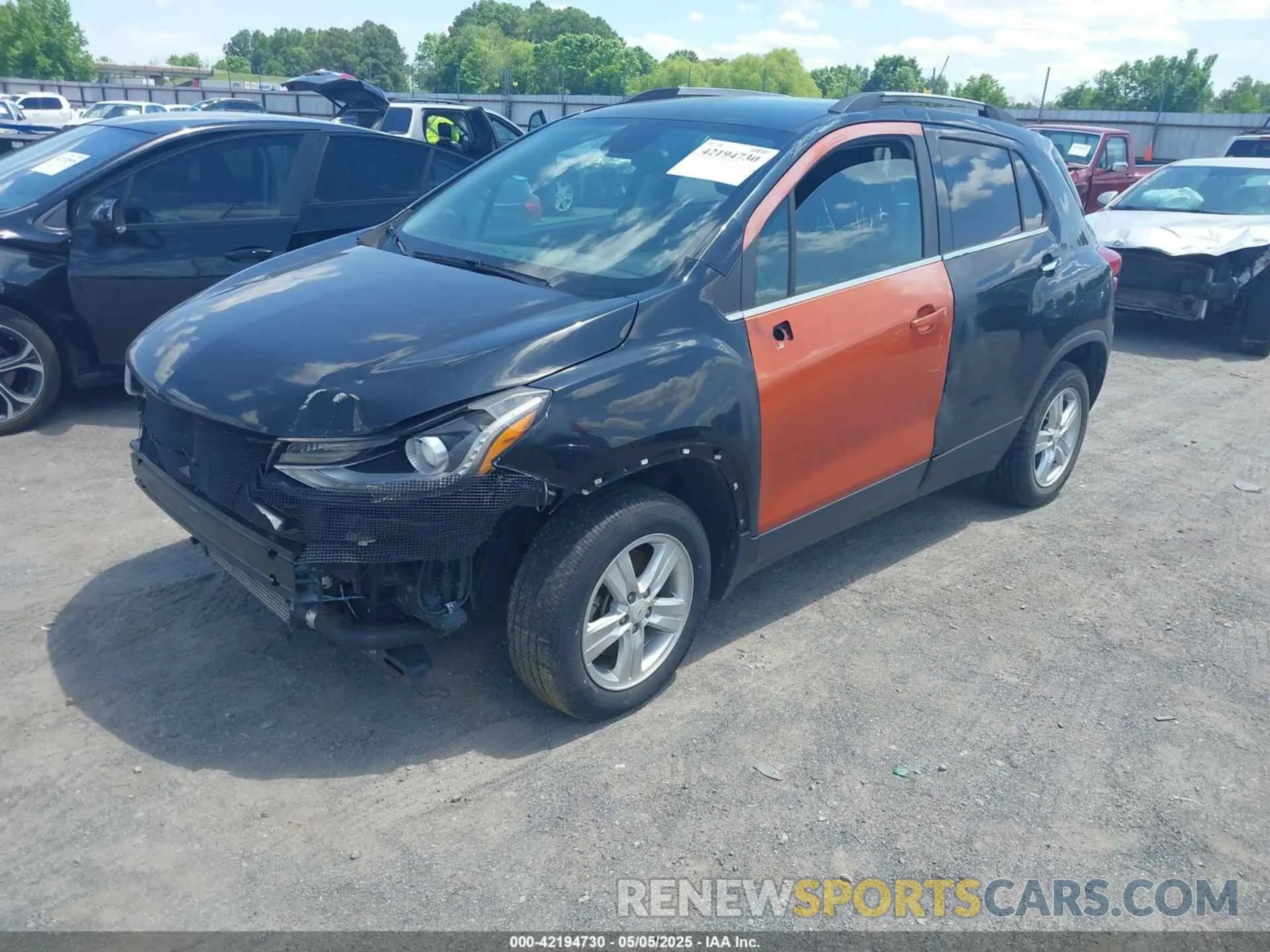 2 Фотография поврежденного автомобиля KL7CJLSB6LB014470 CHEVROLET TRAX 2020