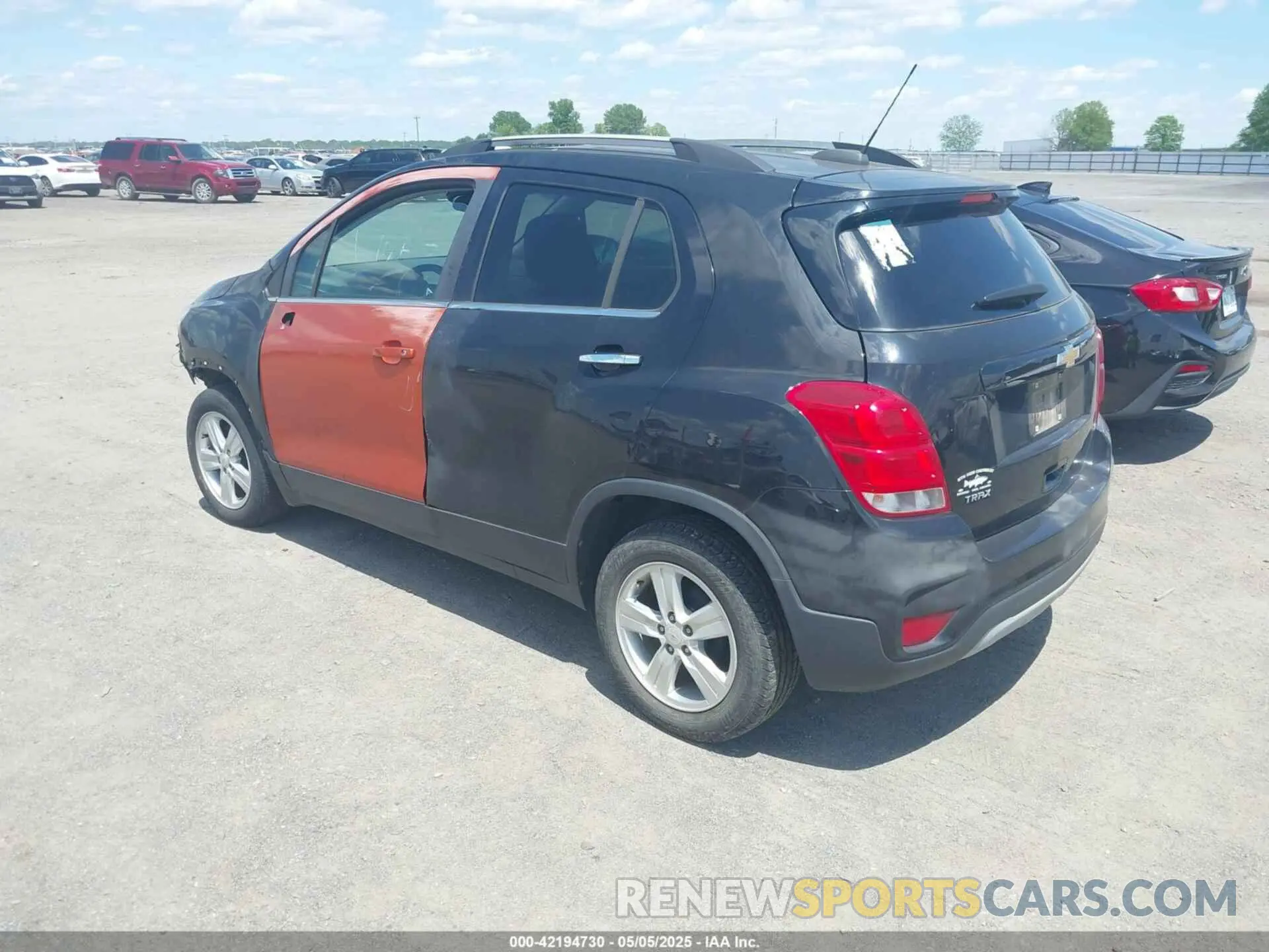 3 Фотография поврежденного автомобиля KL7CJLSB6LB014470 CHEVROLET TRAX 2020