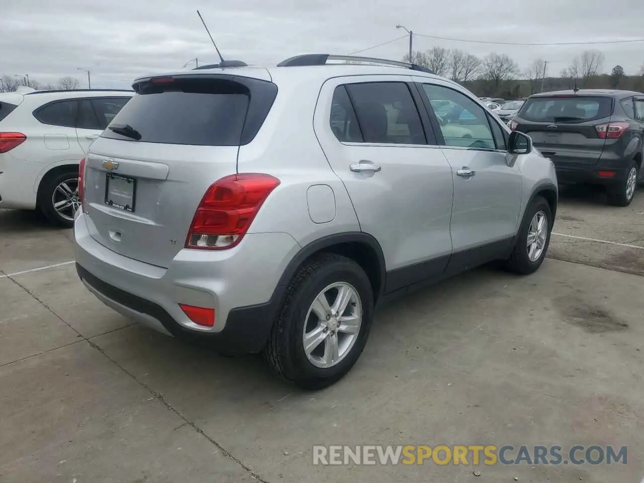 3 Photograph of a damaged car KL7CJLSB6LB025307 CHEVROLET TRAX 2020