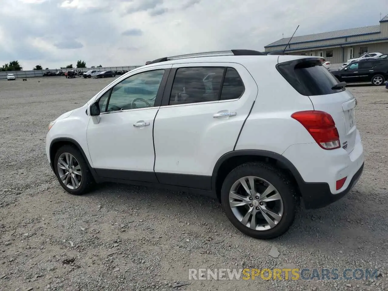 2 Photograph of a damaged car KL7CJLSB6LB078377 CHEVROLET TRAX 2020