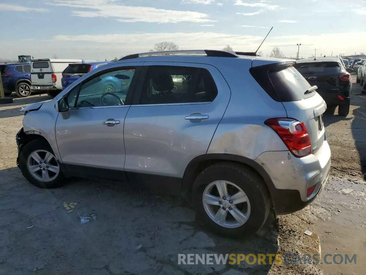2 Фотография поврежденного автомобиля KL7CJLSB7LB009780 CHEVROLET TRAX 2020