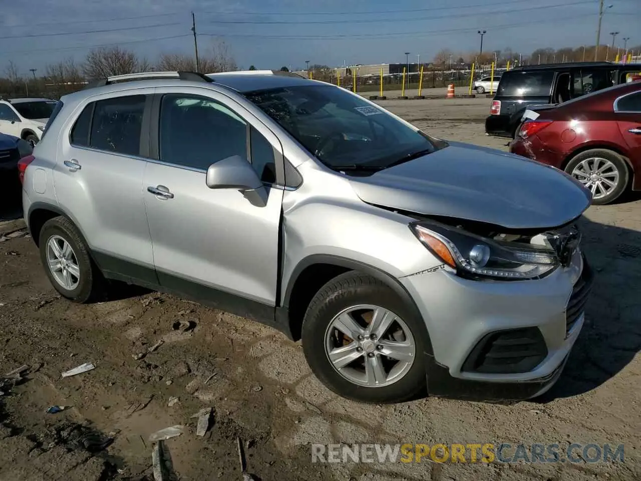 4 Фотография поврежденного автомобиля KL7CJLSB7LB009780 CHEVROLET TRAX 2020