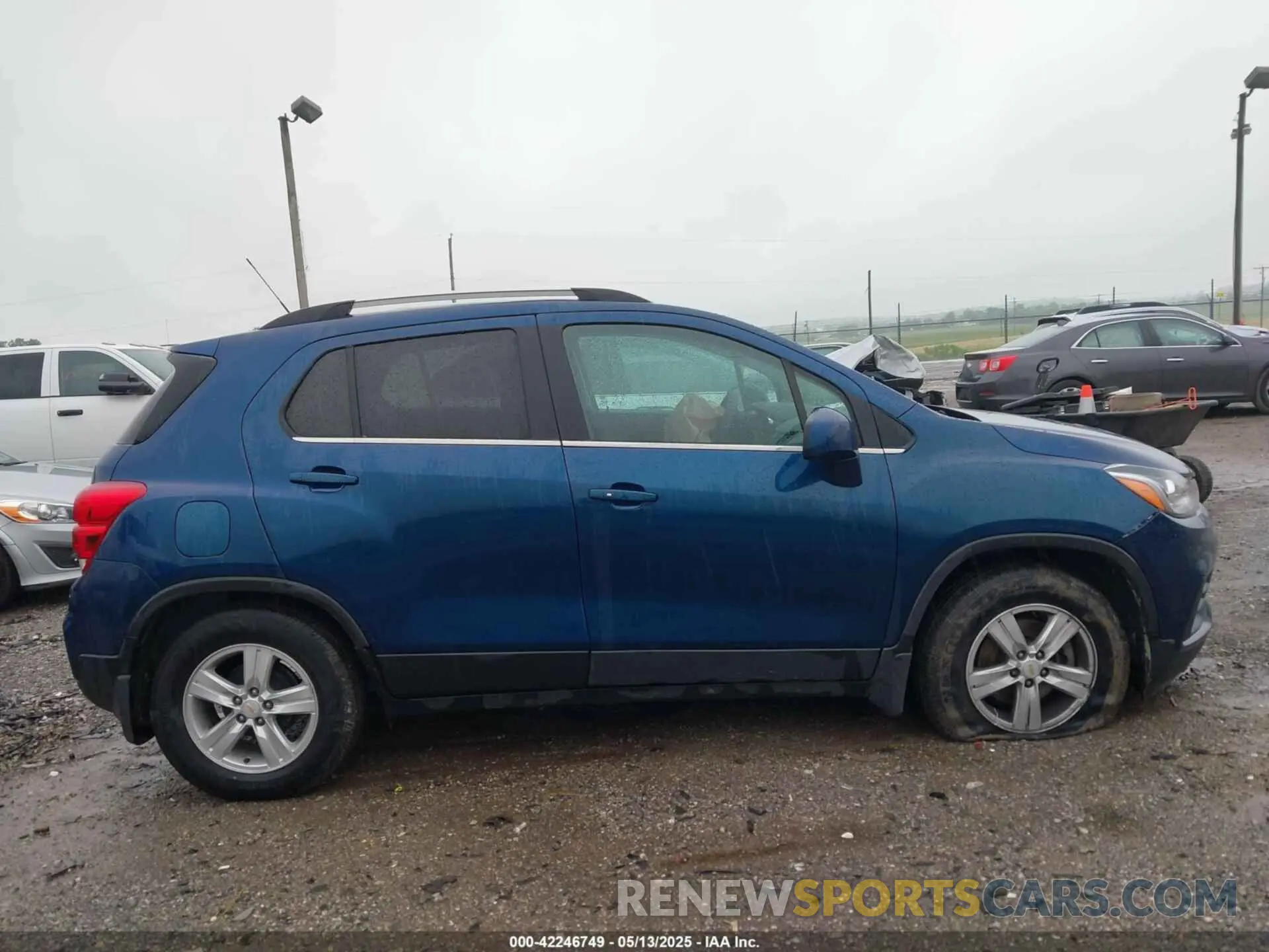 13 Фотография поврежденного автомобиля KL7CJLSB7LB333442 CHEVROLET TRAX 2020