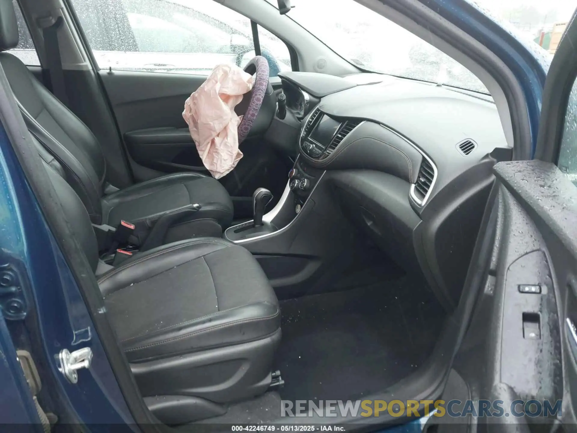 5 Фотография поврежденного автомобиля KL7CJLSB7LB333442 CHEVROLET TRAX 2020