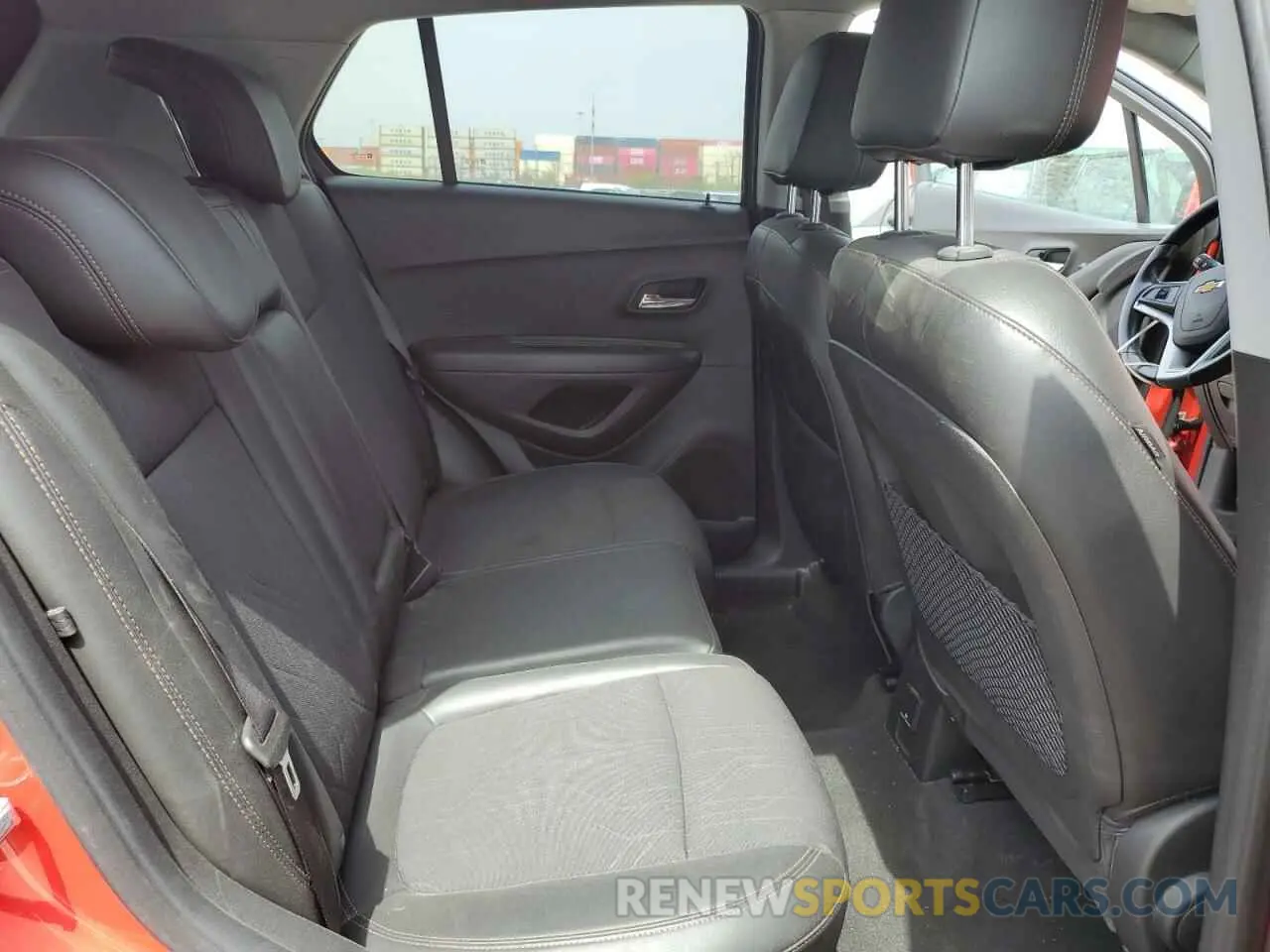 10 Фотография поврежденного автомобиля KL7CJLSB7LB338818 CHEVROLET TRAX 2020