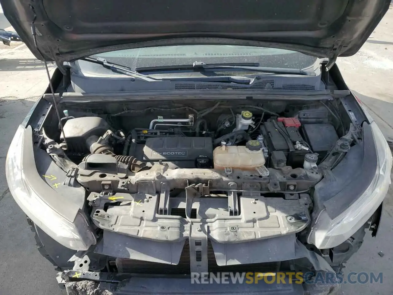 12 Photograph of a damaged car KL7CJLSB8LB009903 CHEVROLET TRAX 2020