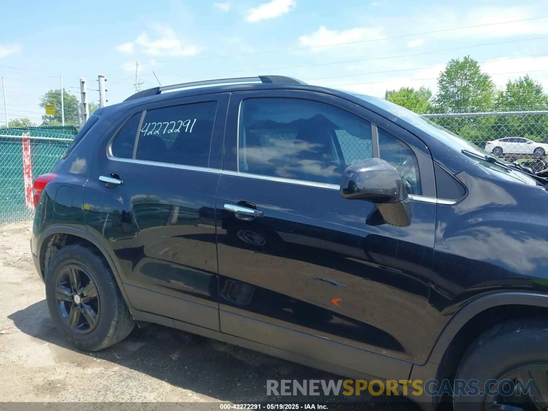 14 Фотография поврежденного автомобиля KL7CJLSB9LB013376 CHEVROLET TRAX 2020