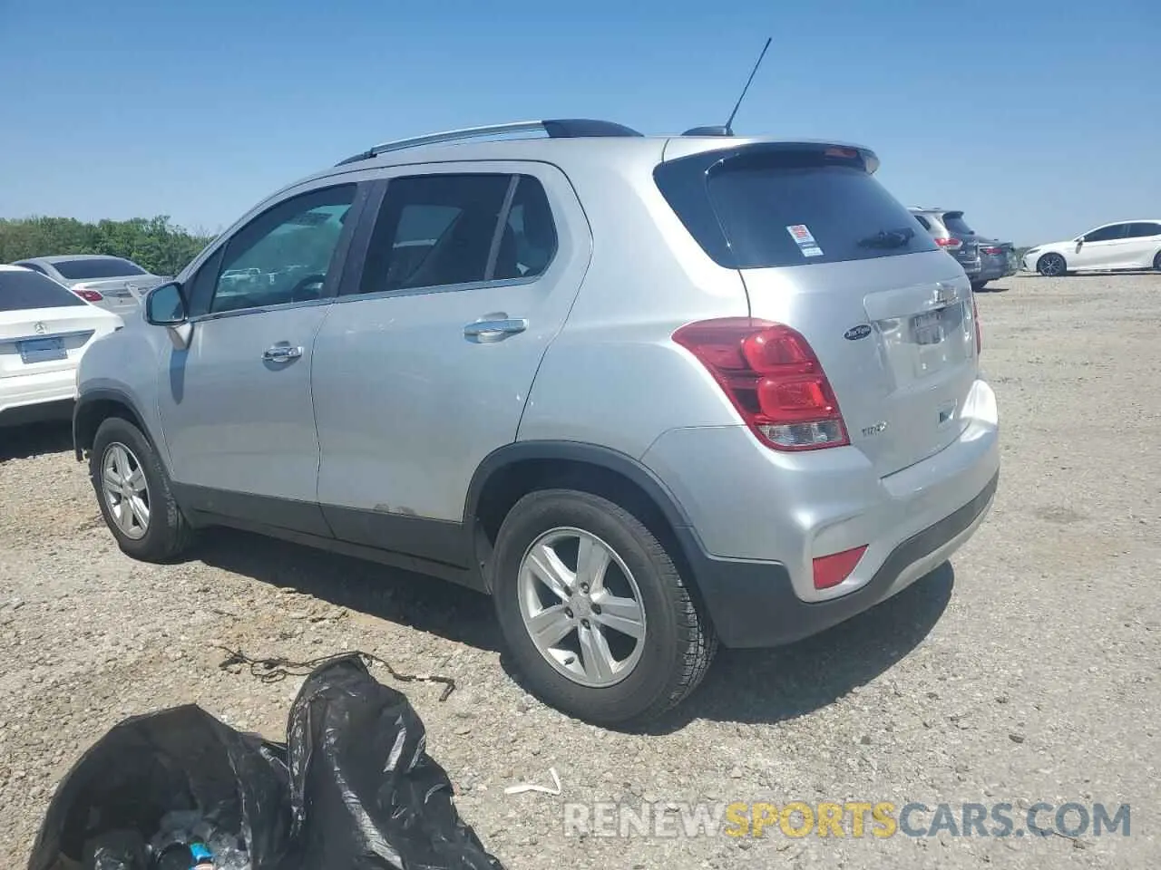 2 Photograph of a damaged car KL7CJLSB9LB014608 CHEVROLET TRAX 2020