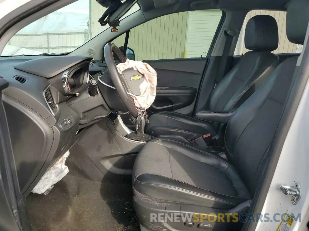 7 Фотография поврежденного автомобиля KL7CJLSB9LB319185 CHEVROLET TRAX 2020