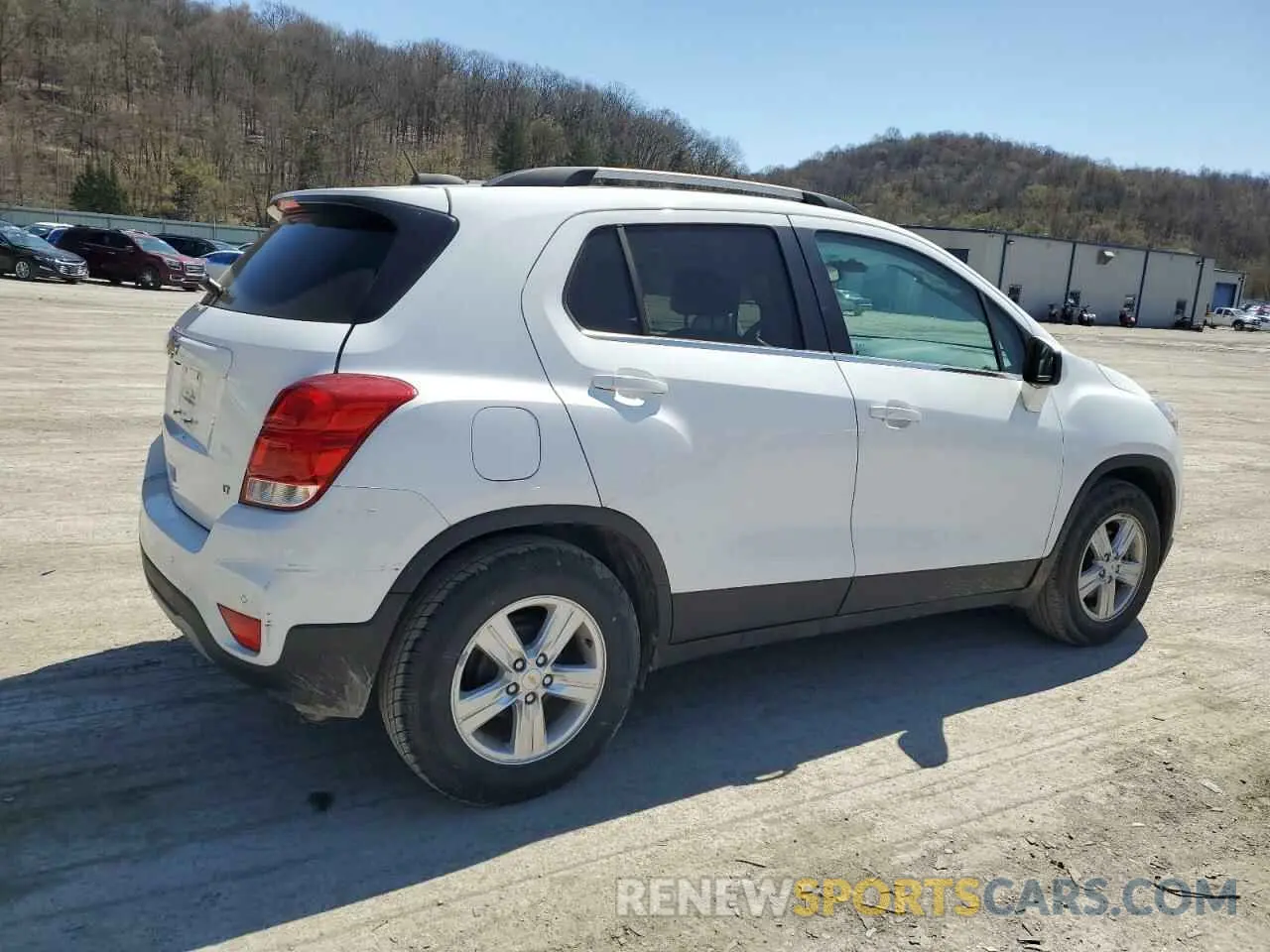 3 Photograph of a damaged car KL7CJLSB9LB319669 CHEVROLET TRAX 2020