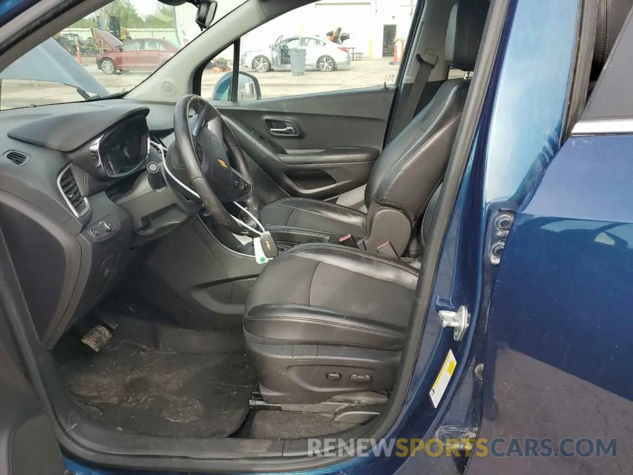 7 Photograph of a damaged car KL7CJLSB9LB330512 CHEVROLET TRAX 2020