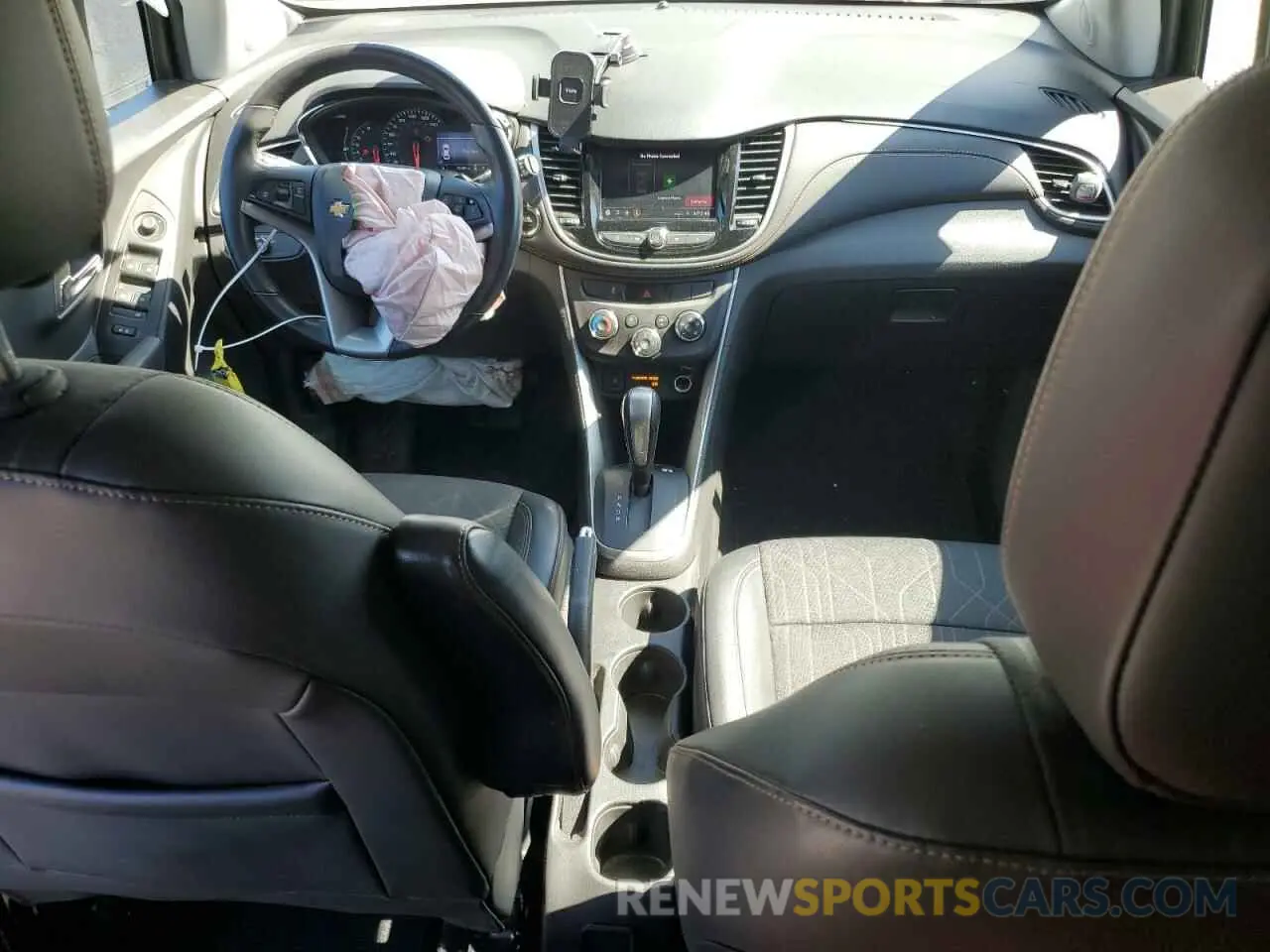 8 Фотография поврежденного автомобиля KL7CJLSBXLB016691 CHEVROLET TRAX 2020