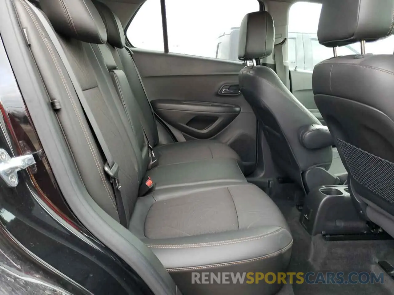 10 Photograph of a damaged car KL7CJLSBXLB025553 CHEVROLET TRAX 2020