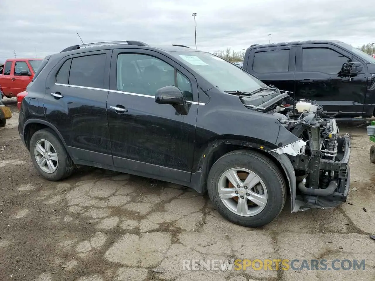 4 Photograph of a damaged car KL7CJLSBXLB025553 CHEVROLET TRAX 2020