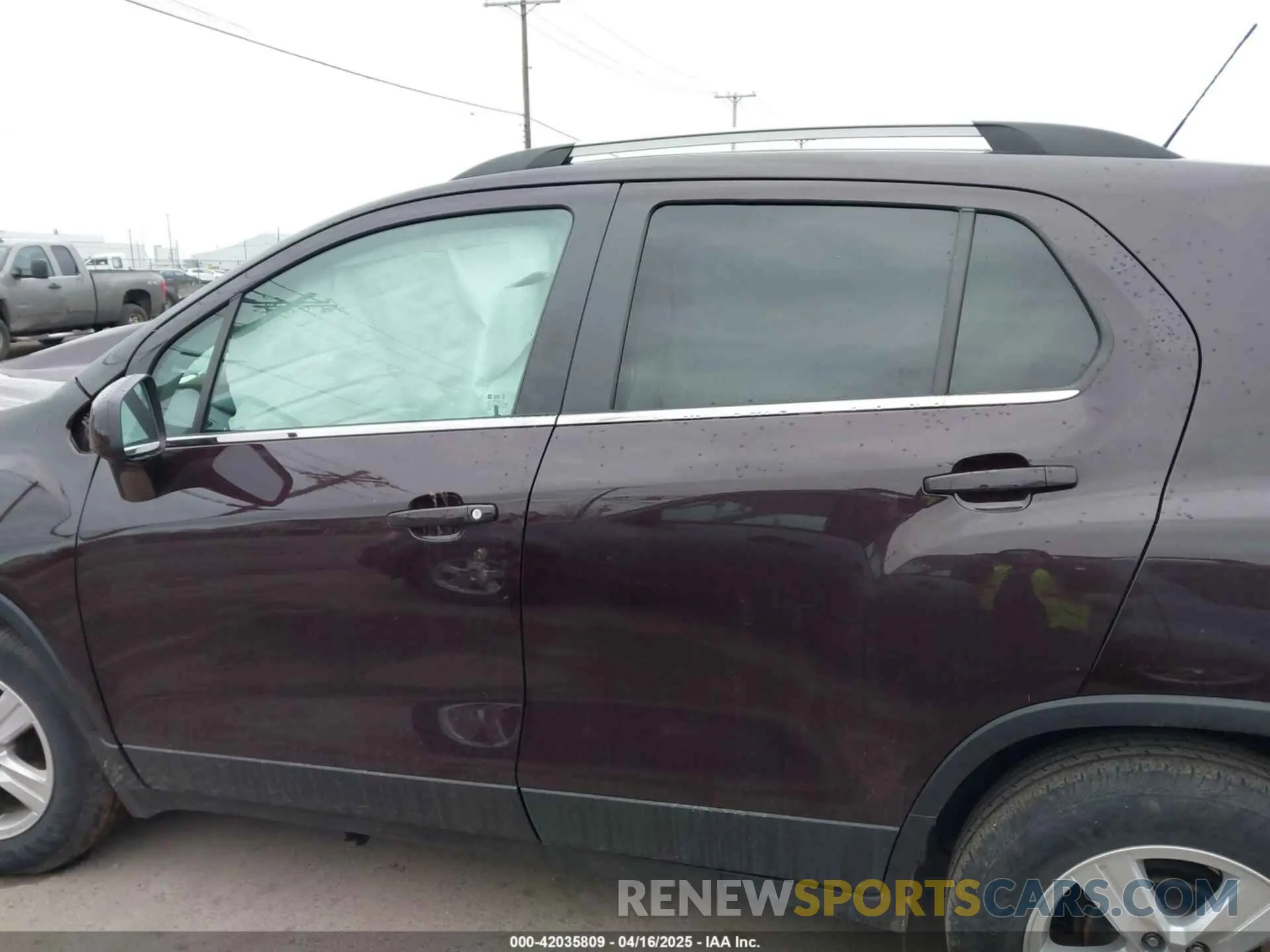 14 Photograph of a damaged car KL7CJLSBXLB346928 CHEVROLET TRAX 2020