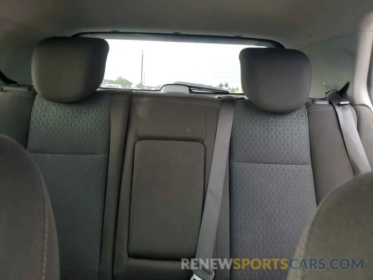 10 Фотография поврежденного автомобиля KL7CJNSB0LB311469 CHEVROLET TRAX 2020