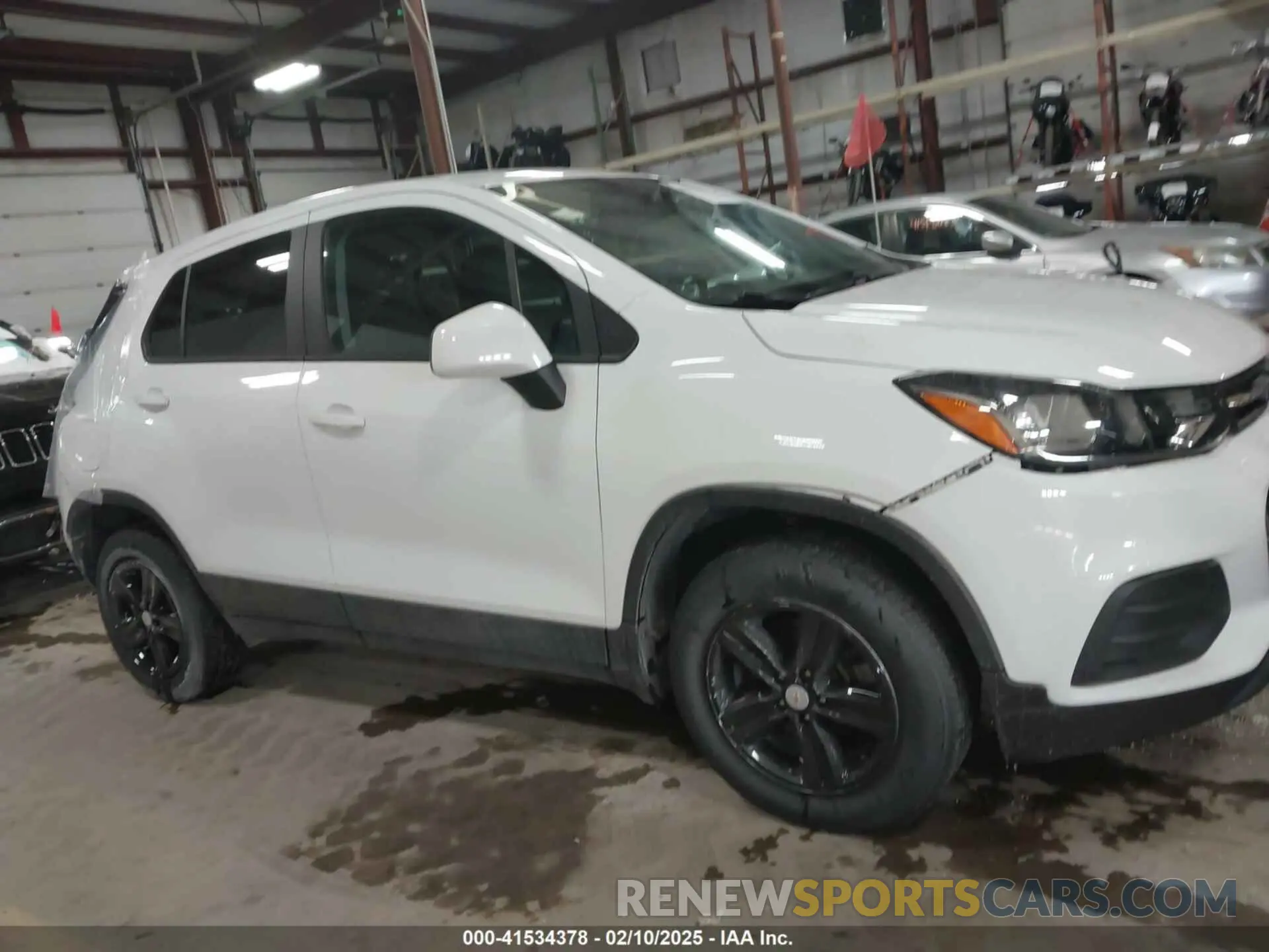 13 Фотография поврежденного автомобиля KL7CJNSB9LB084167 CHEVROLET TRAX 2020