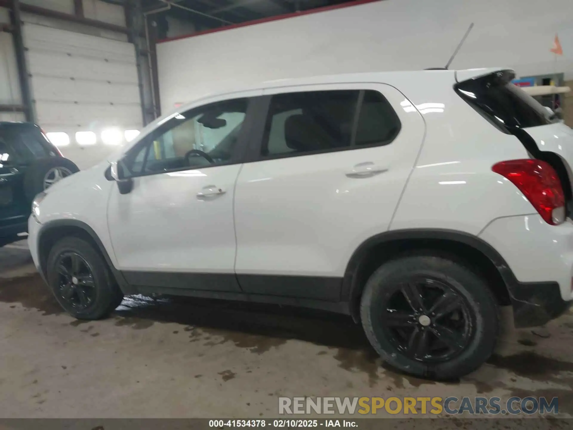 14 Фотография поврежденного автомобиля KL7CJNSB9LB084167 CHEVROLET TRAX 2020