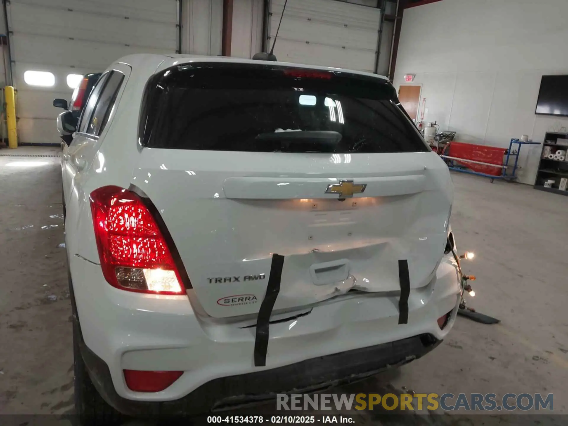 6 Фотография поврежденного автомобиля KL7CJNSB9LB084167 CHEVROLET TRAX 2020
