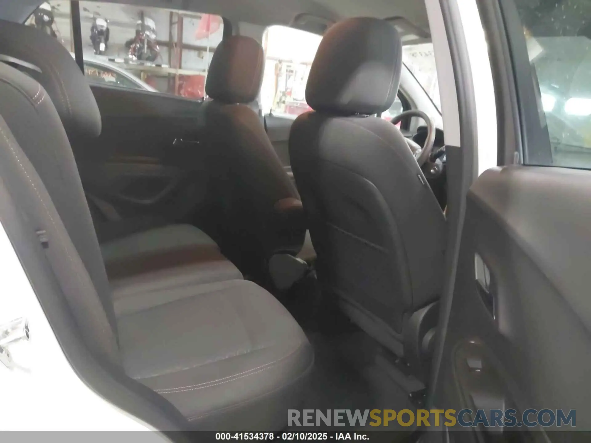 8 Фотография поврежденного автомобиля KL7CJNSB9LB084167 CHEVROLET TRAX 2020