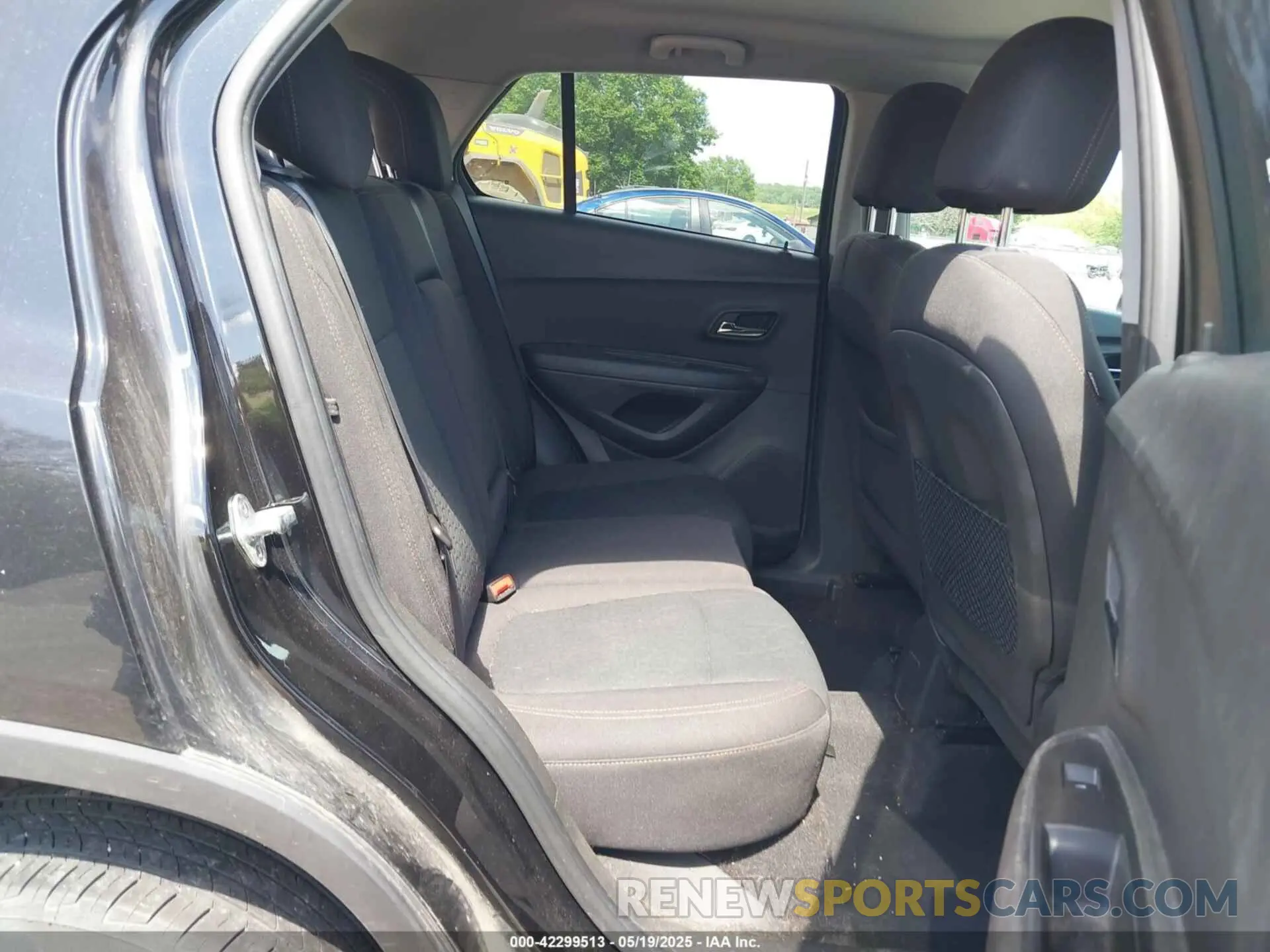 8 Фотография поврежденного автомобиля KL7CJNSBXLB031638 CHEVROLET TRAX 2020