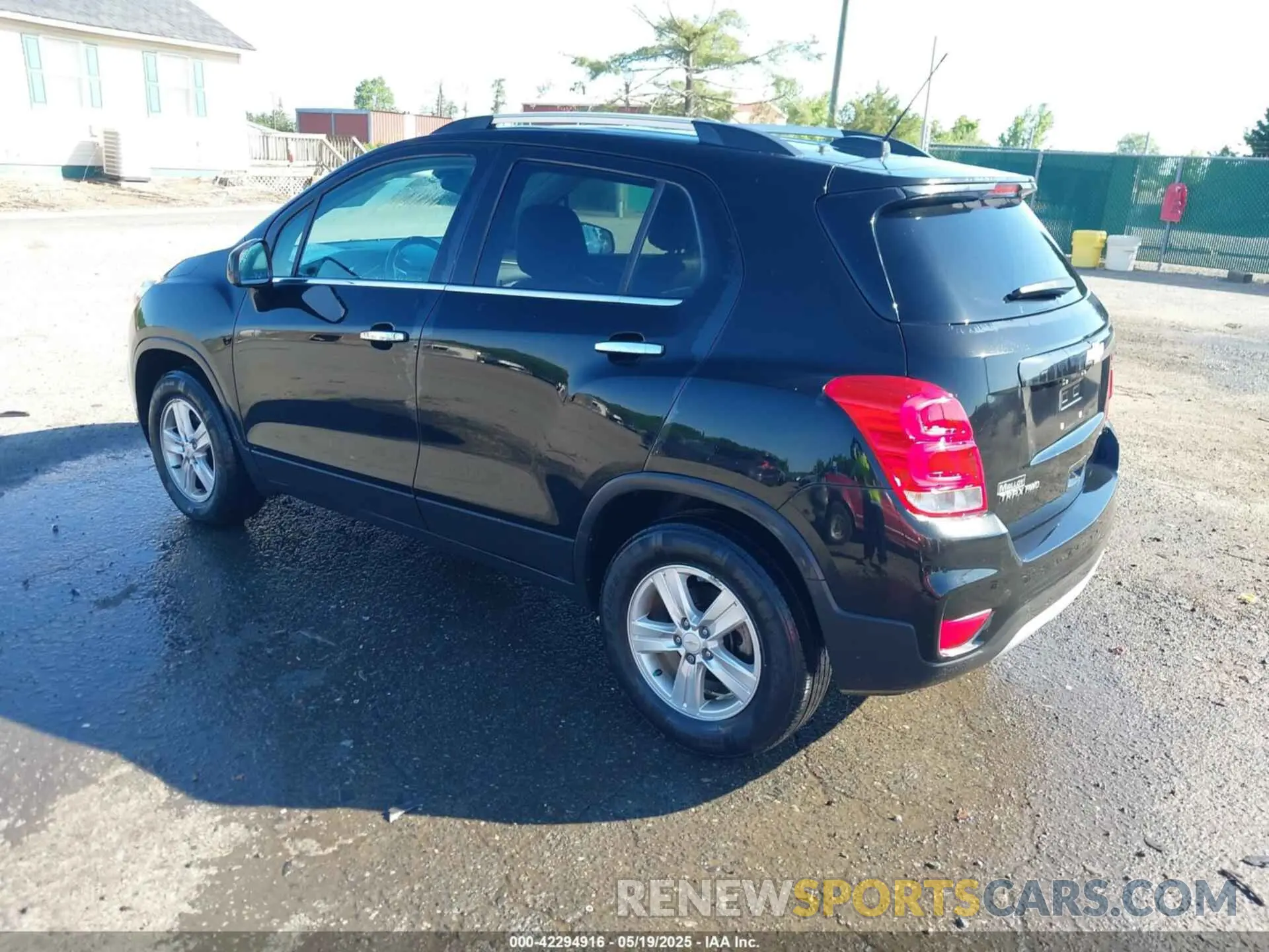 3 Photograph of a damaged car KL7CJPSB0LB027934 CHEVROLET TRAX 2020