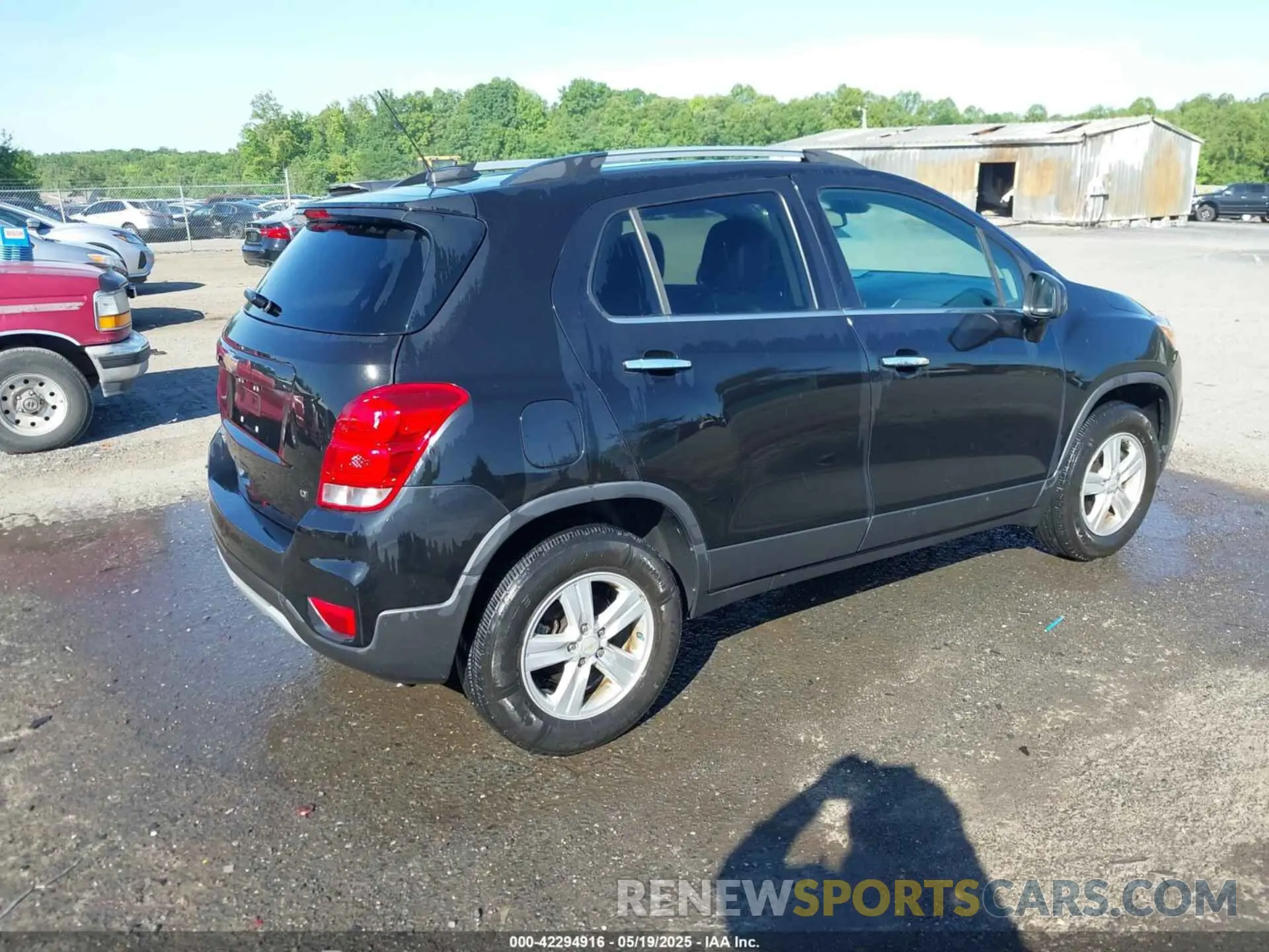 4 Photograph of a damaged car KL7CJPSB0LB027934 CHEVROLET TRAX 2020