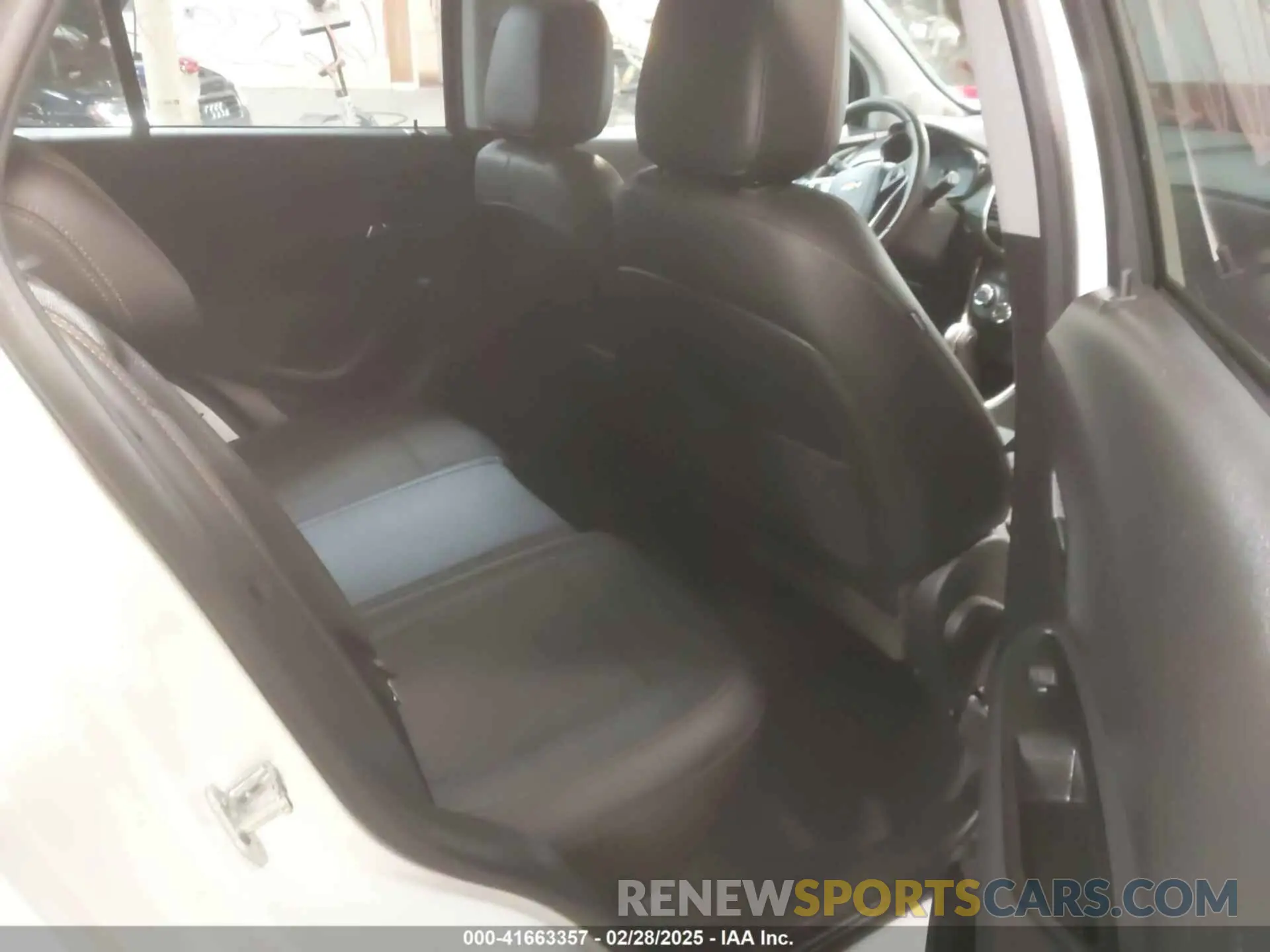 8 Фотография поврежденного автомобиля KL7CJPSB1LB067410 CHEVROLET TRAX 2020