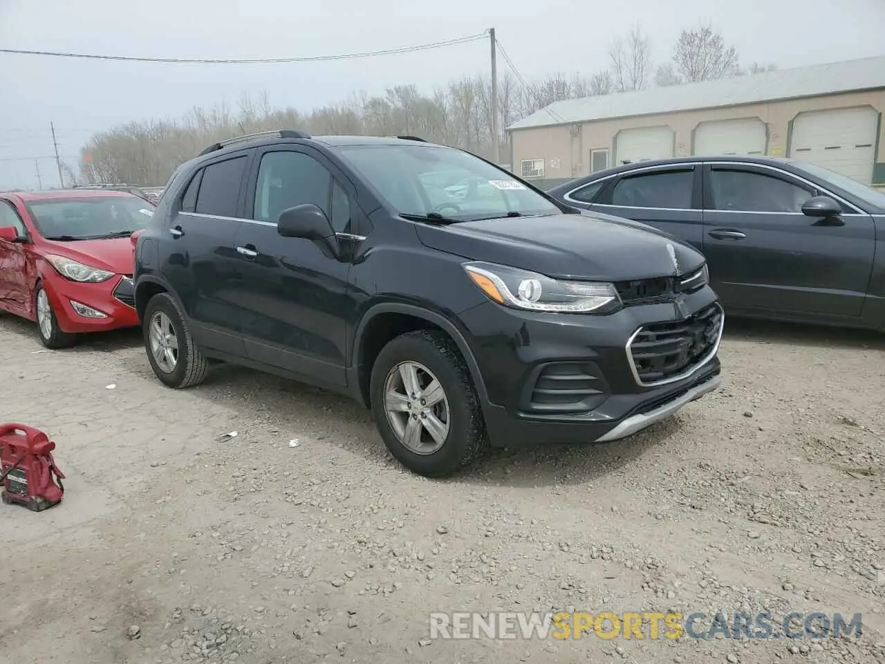 4 Photograph of a damaged car KL7CJPSB2LB010195 CHEVROLET TRAX 2020