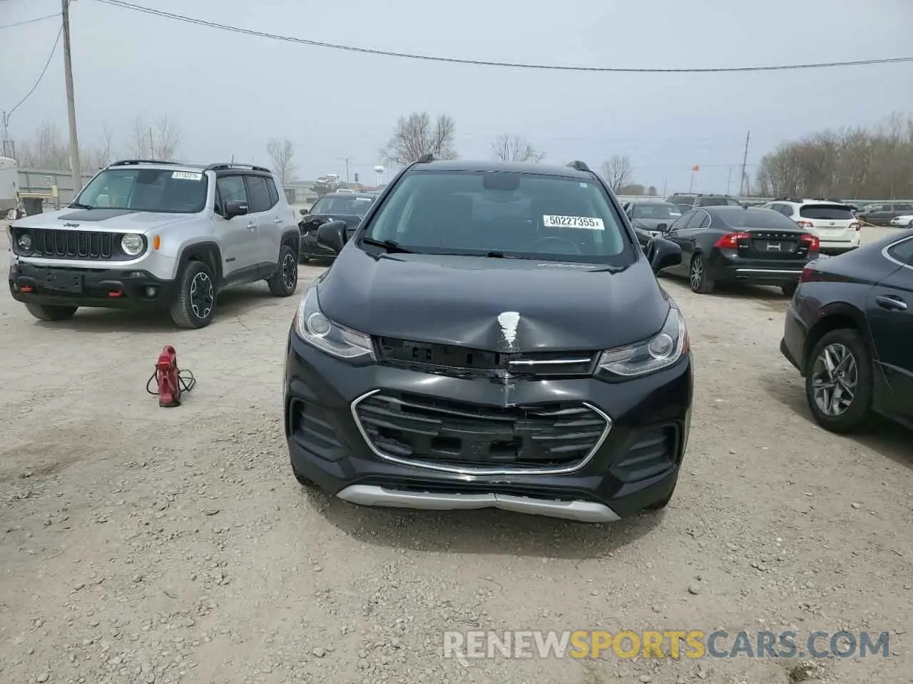 5 Photograph of a damaged car KL7CJPSB2LB010195 CHEVROLET TRAX 2020