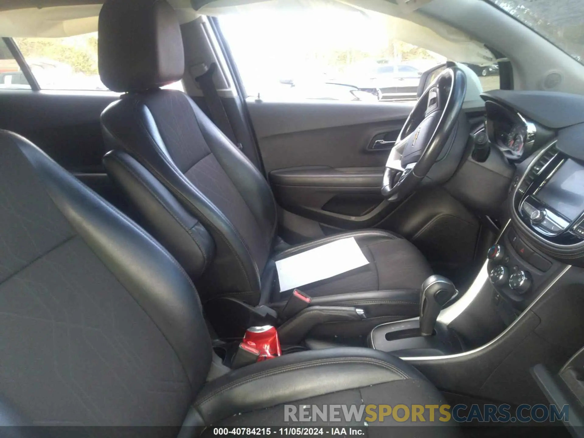 5 Photograph of a damaged car KL7CJPSB3LB001294 CHEVROLET TRAX 2020