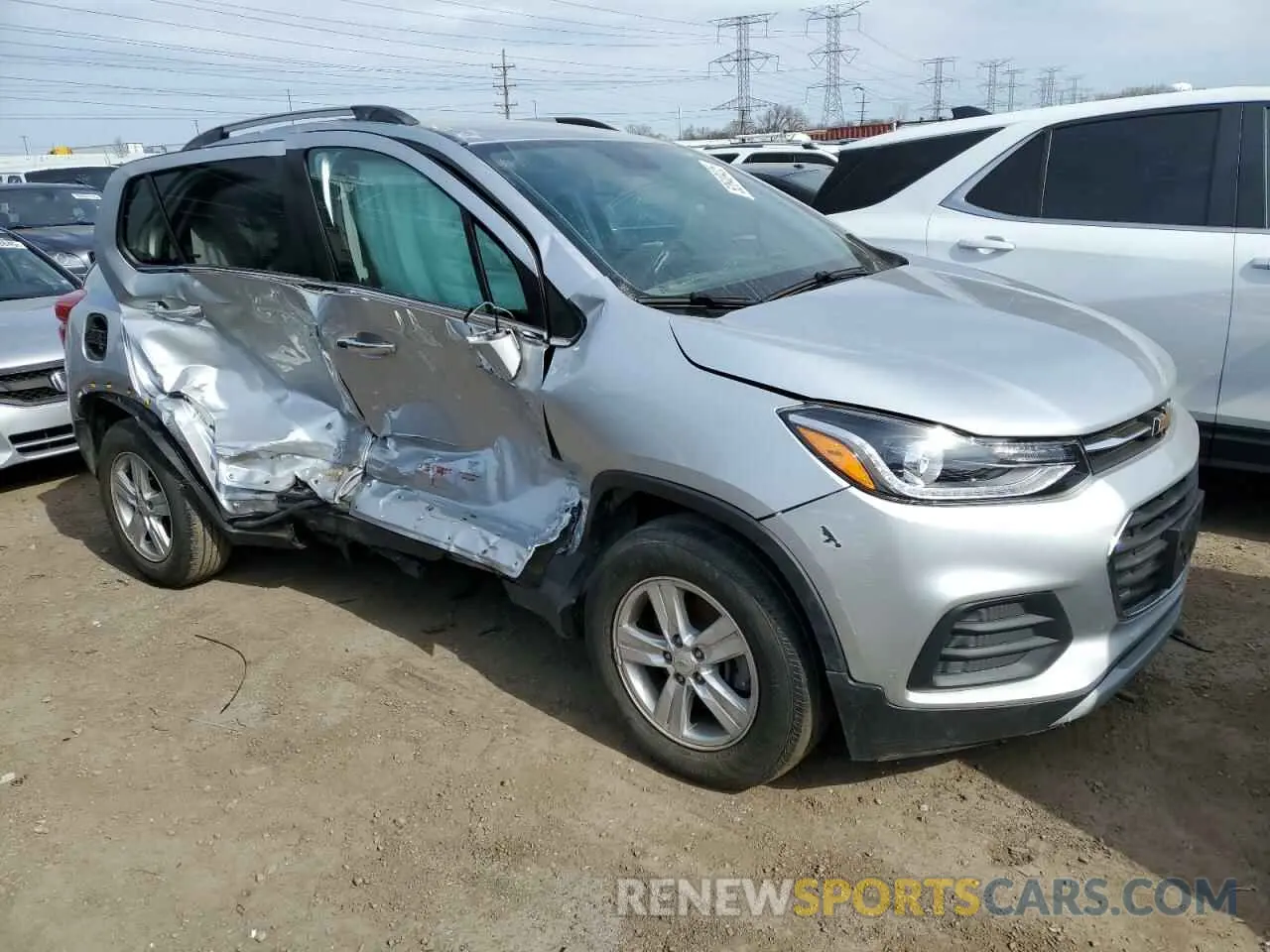 4 Фотография поврежденного автомобиля KL7CJPSB3LB008794 CHEVROLET TRAX 2020