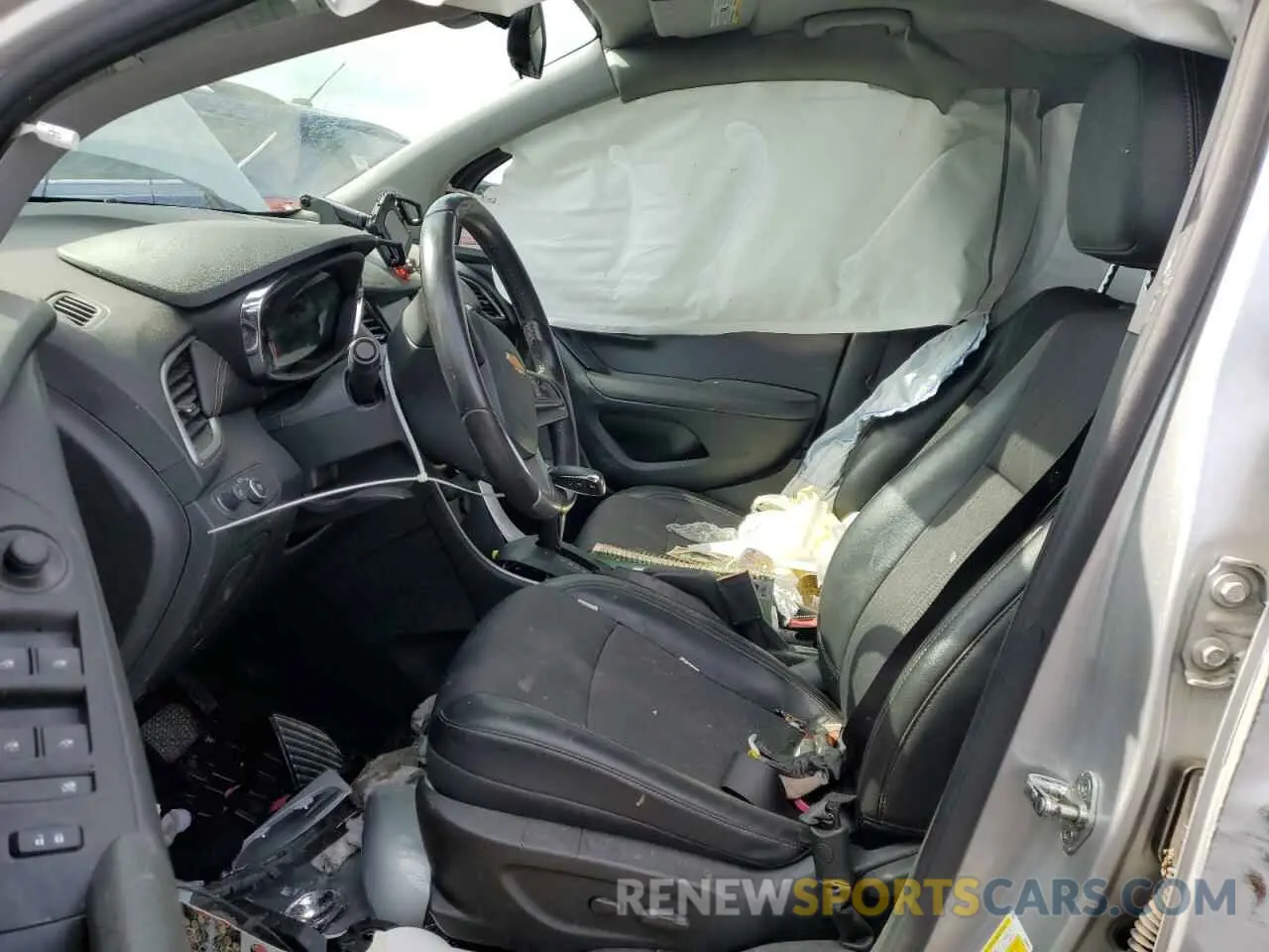 7 Фотография поврежденного автомобиля KL7CJPSB3LB008794 CHEVROLET TRAX 2020