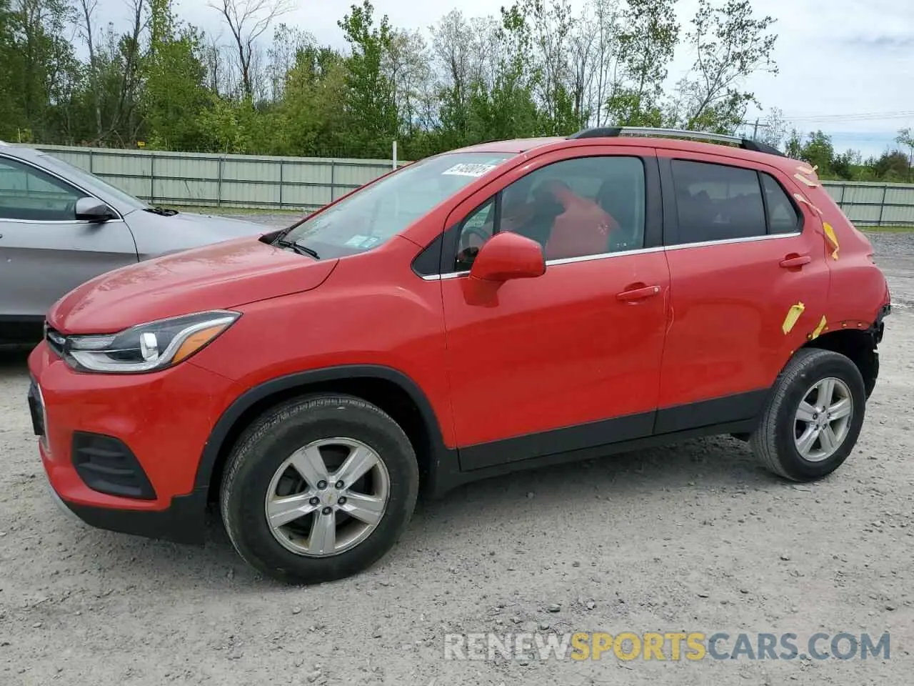 1 Photograph of a damaged car KL7CJPSB3LB330755 CHEVROLET TRAX 2020