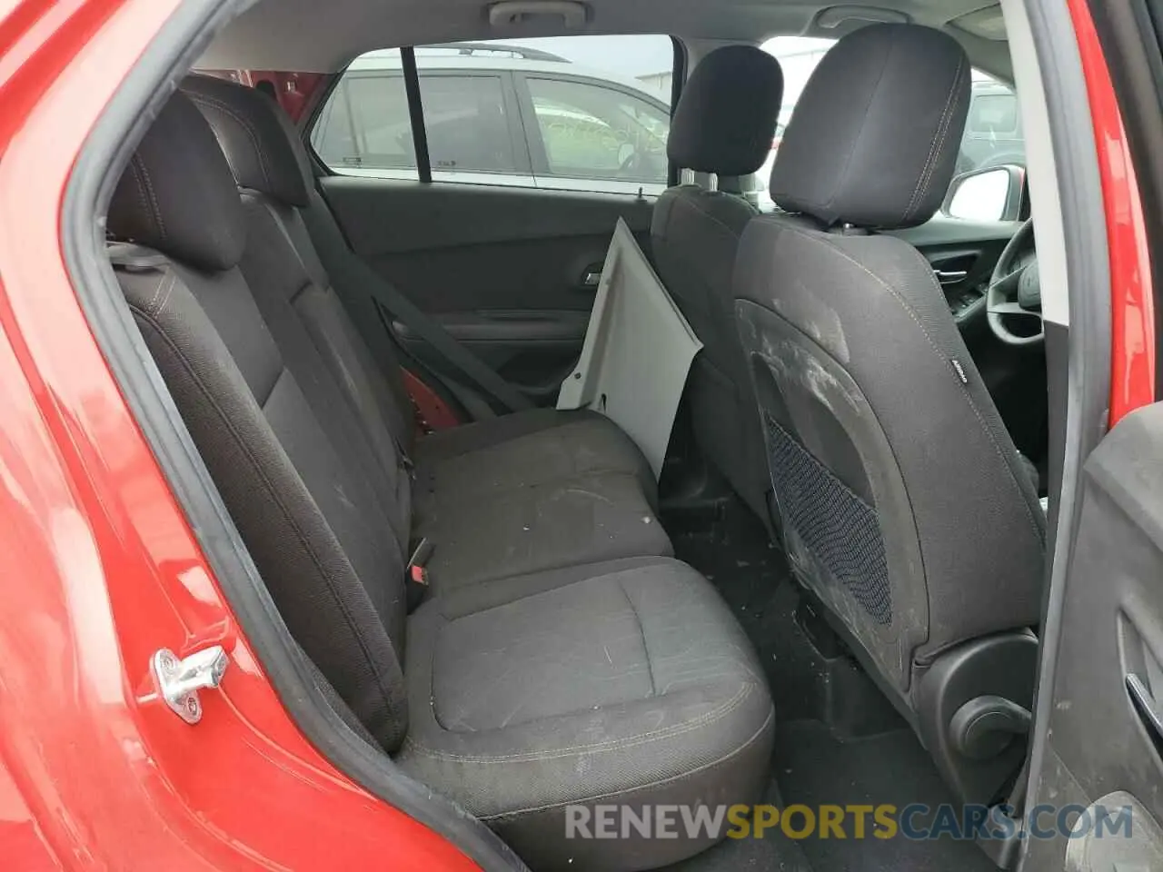 11 Photograph of a damaged car KL7CJPSB3LB330755 CHEVROLET TRAX 2020