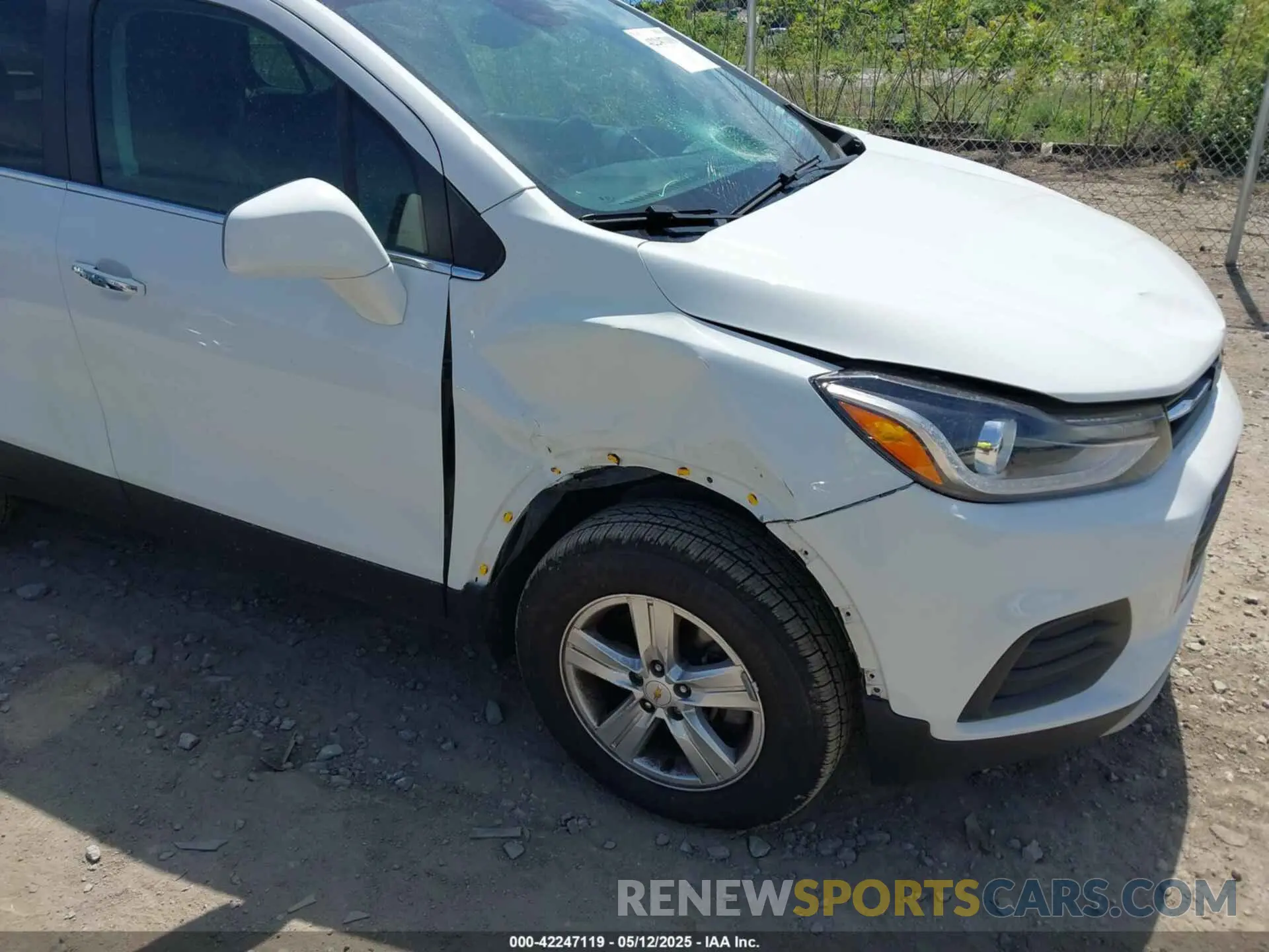 6 Photograph of a damaged car KL7CJPSB5LB002799 CHEVROLET TRAX 2020