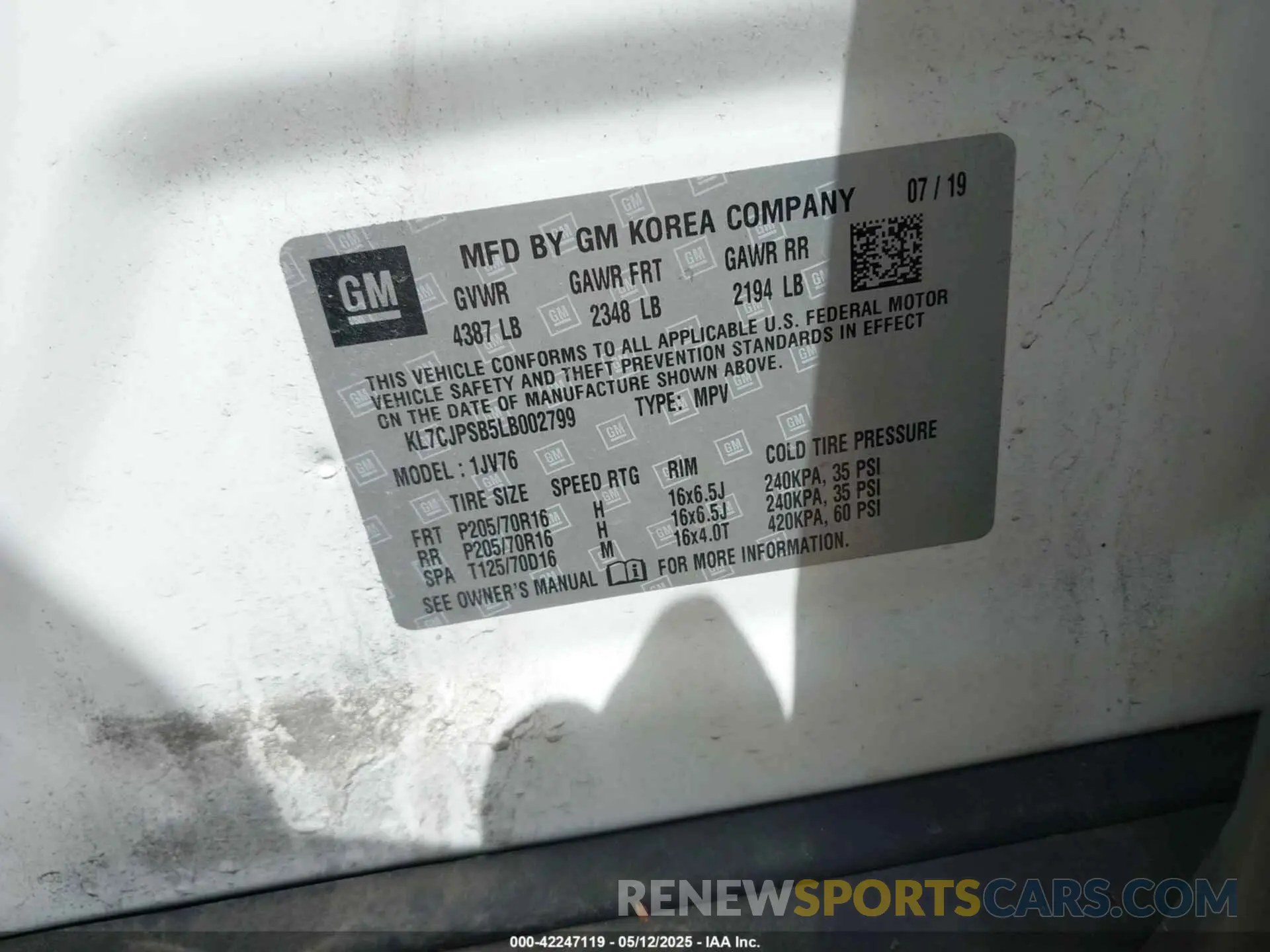 9 Photograph of a damaged car KL7CJPSB5LB002799 CHEVROLET TRAX 2020