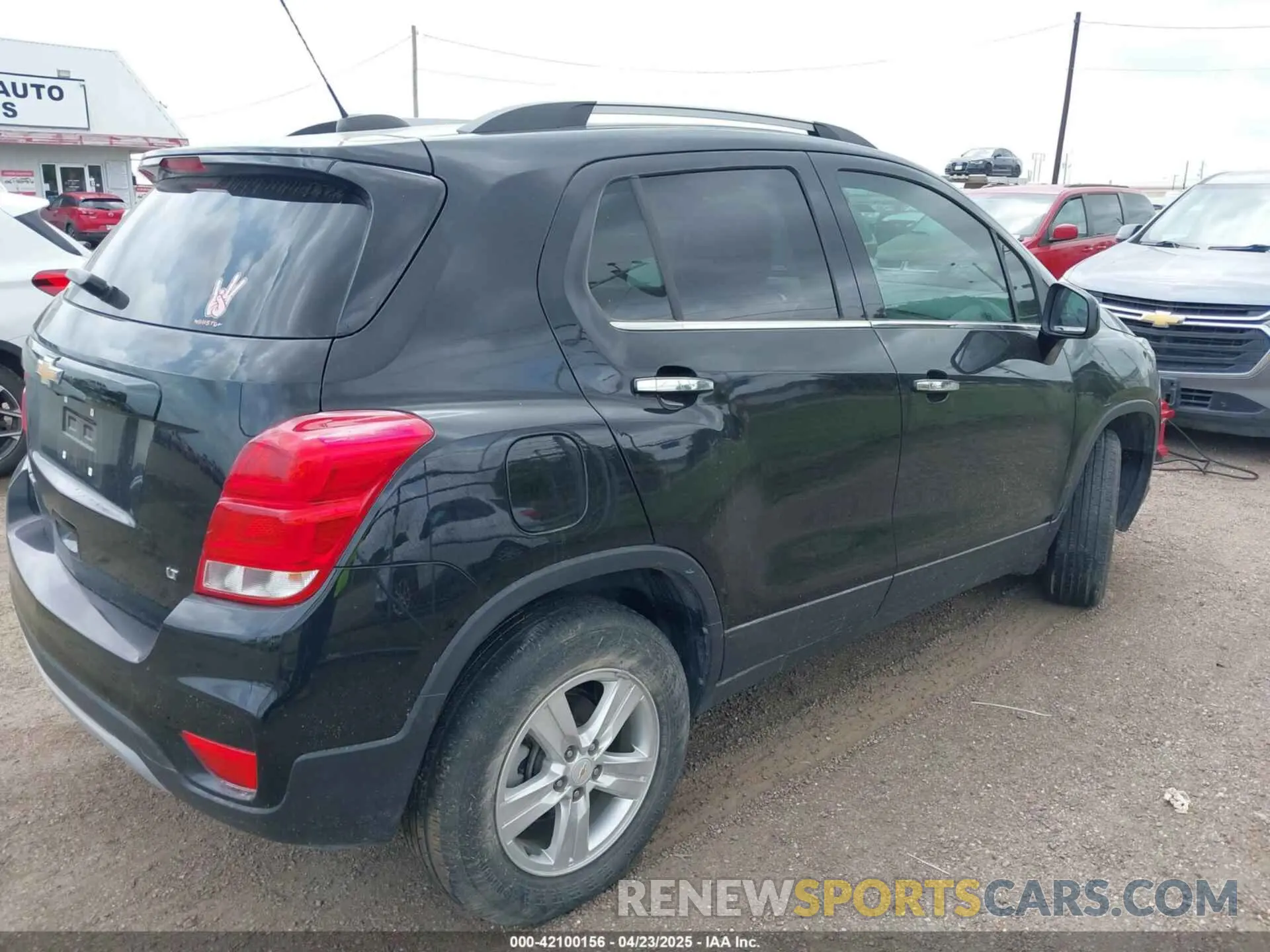 4 Photograph of a damaged car KL7CJPSB6LB027677 CHEVROLET TRAX 2020