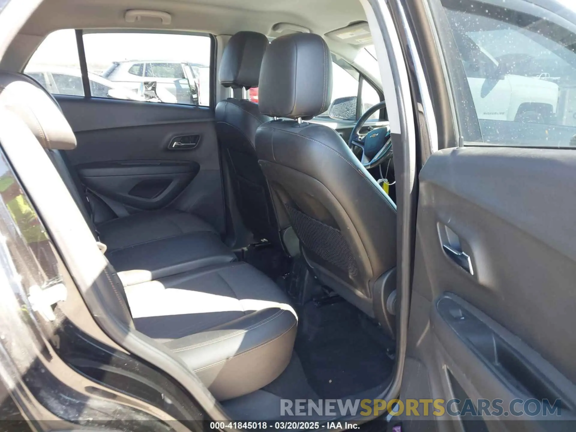 8 Photograph of a damaged car KL7CJPSB8LB038616 CHEVROLET TRAX 2020