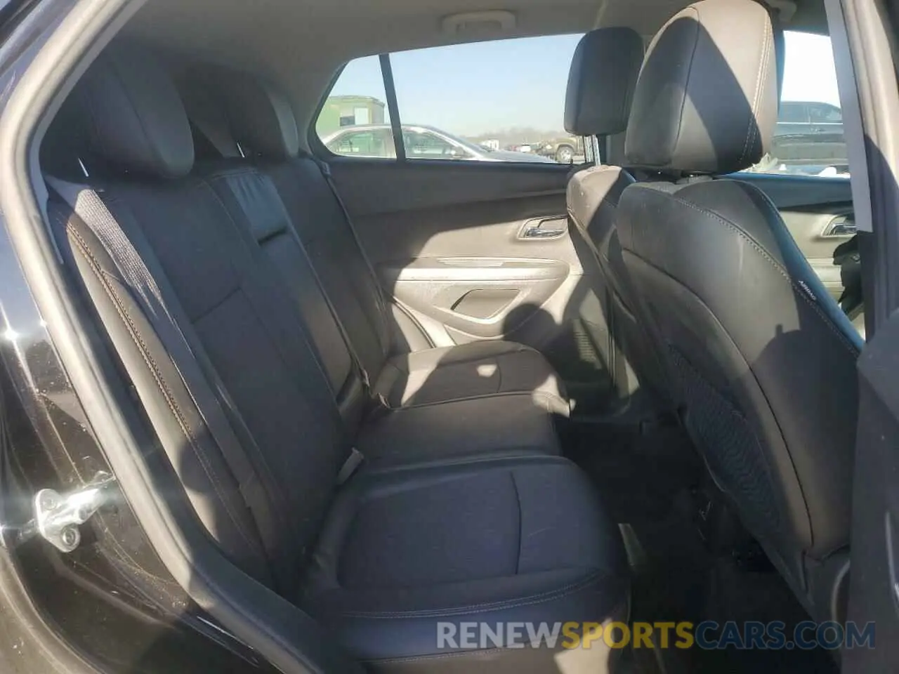 11 Фотография поврежденного автомобиля KL7CJPSB9LB088926 CHEVROLET TRAX 2020