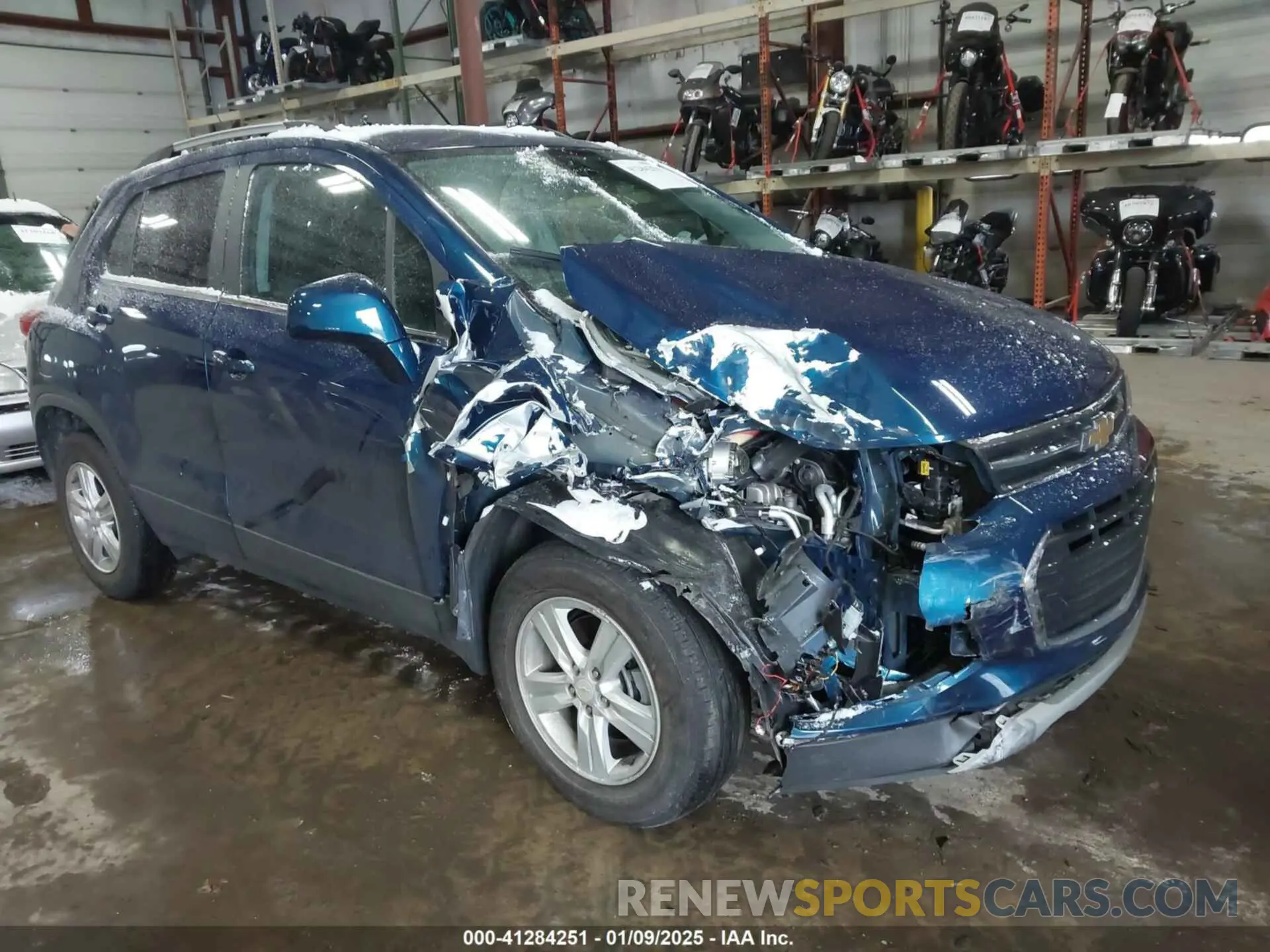 1 Фотография поврежденного автомобиля KL7CJPSB9LB330369 CHEVROLET TRAX 2020
