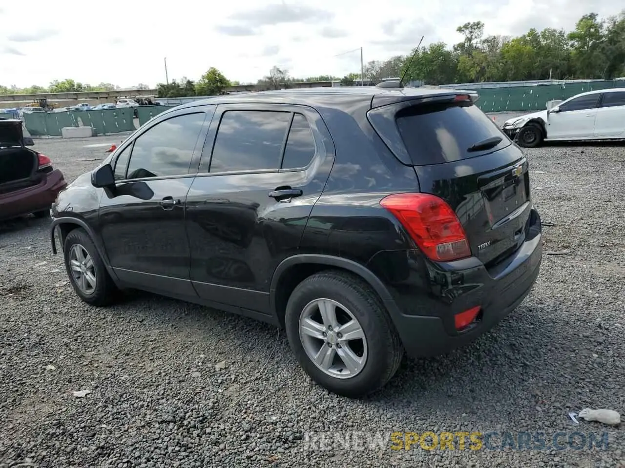 2 Photograph of a damaged car KL7CJKSB0MB319152 CHEVROLET TRAX 2021