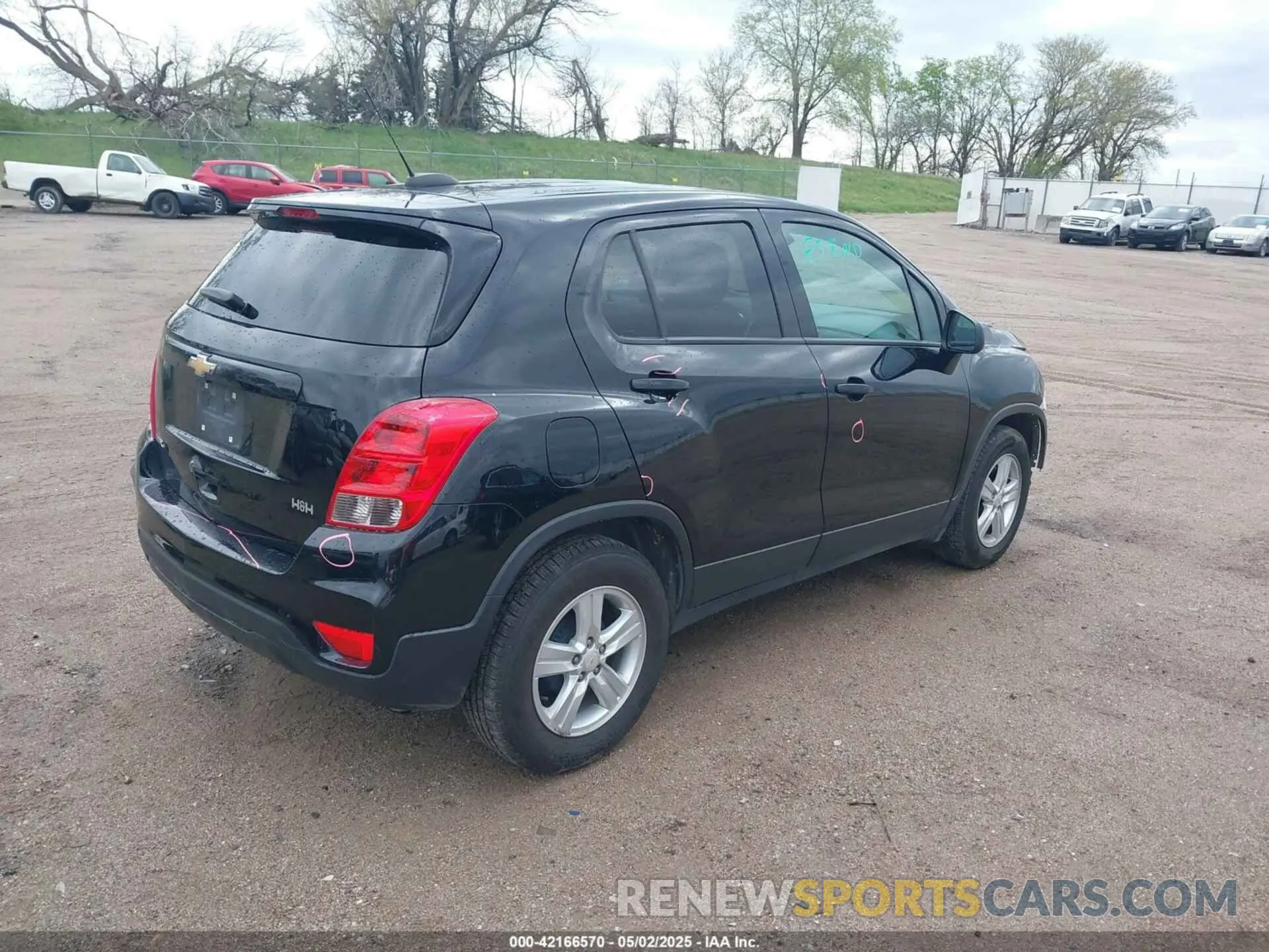 4 Photograph of a damaged car KL7CJKSB1MB309813 CHEVROLET TRAX 2021