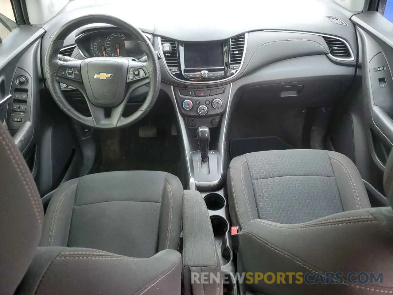 8 Фотография поврежденного автомобиля KL7CJKSB1MB312761 CHEVROLET TRAX 2021